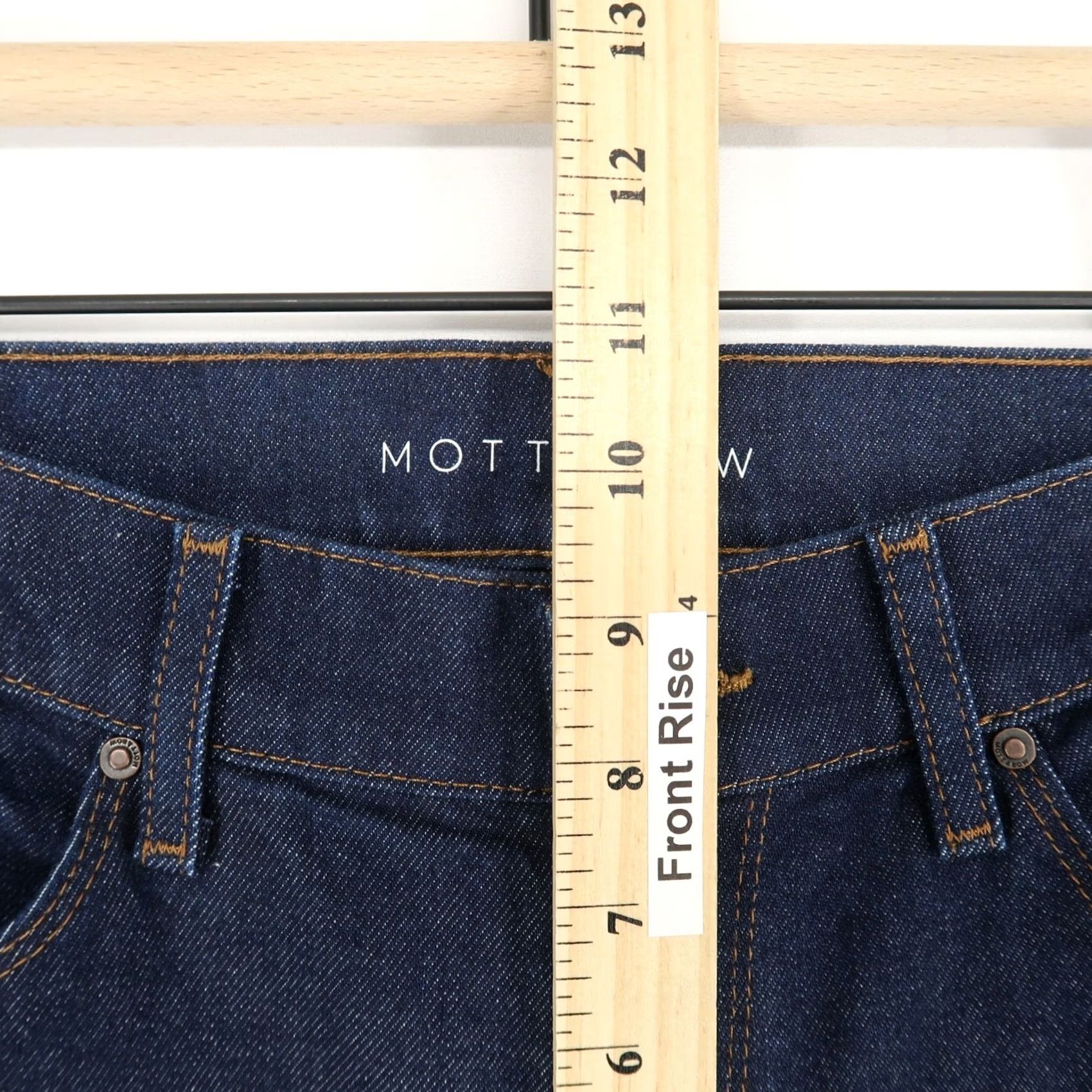 Mott & Bow VINTAGE Mott & Bow Boyfriend Jeans Womens 27x28 Dark Blue Ludlow Stretch Denim Size 27" / US 4 / IT 40 - 4 Thumbnail