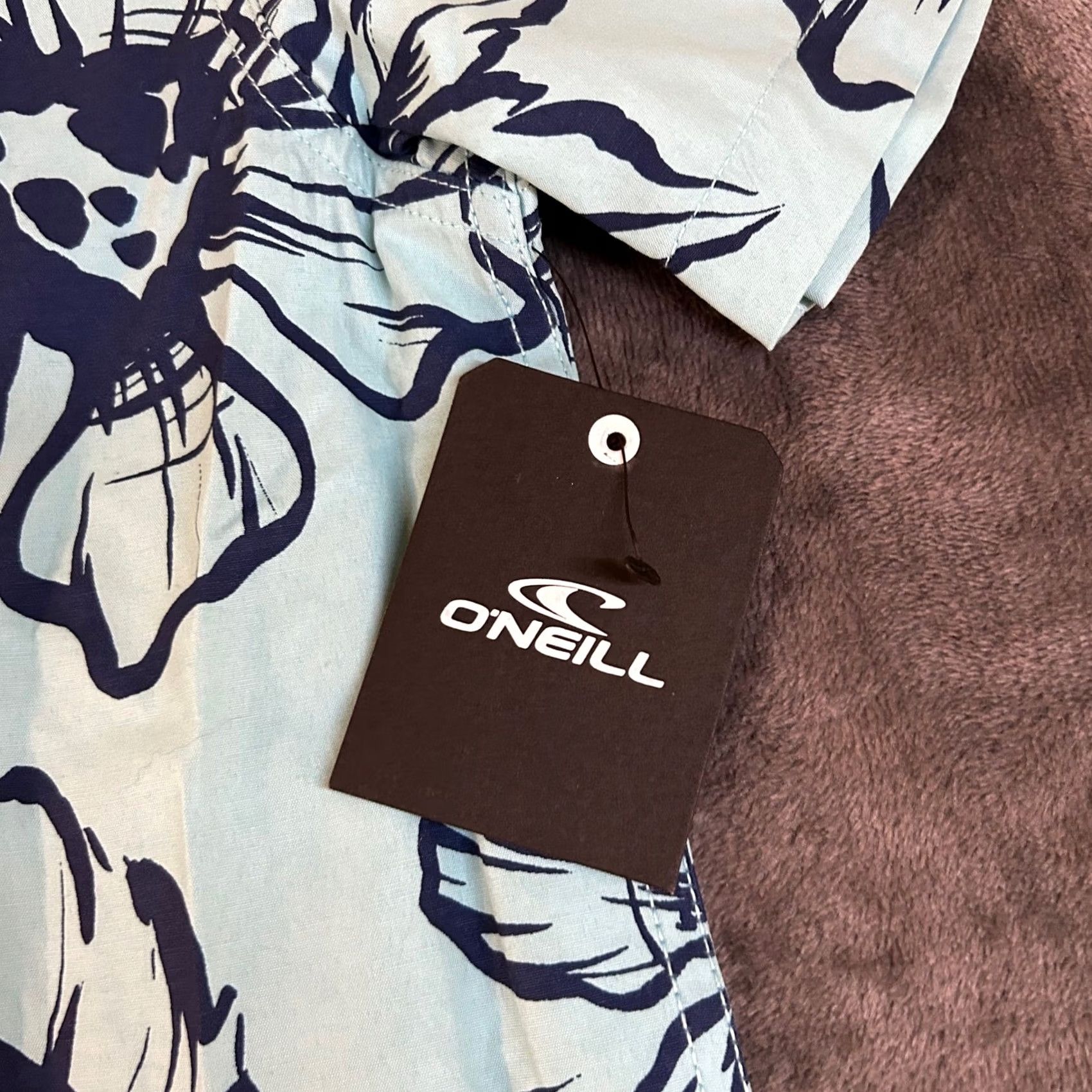 O'Neill O'Neill Lakeside Shirt Mens Medium Floral Print Button-Up Short Sleeve Blue NWT Size US M / EU 48-50 / 2 - 3 Thumbnail