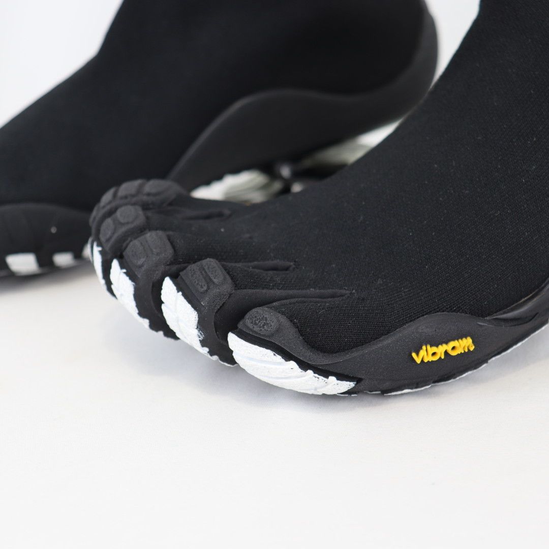 Balenciaga o1rshd1 Flex Five Toe Socks Boots in Black/white Size US 6 / EU 39 - 3 Thumbnail