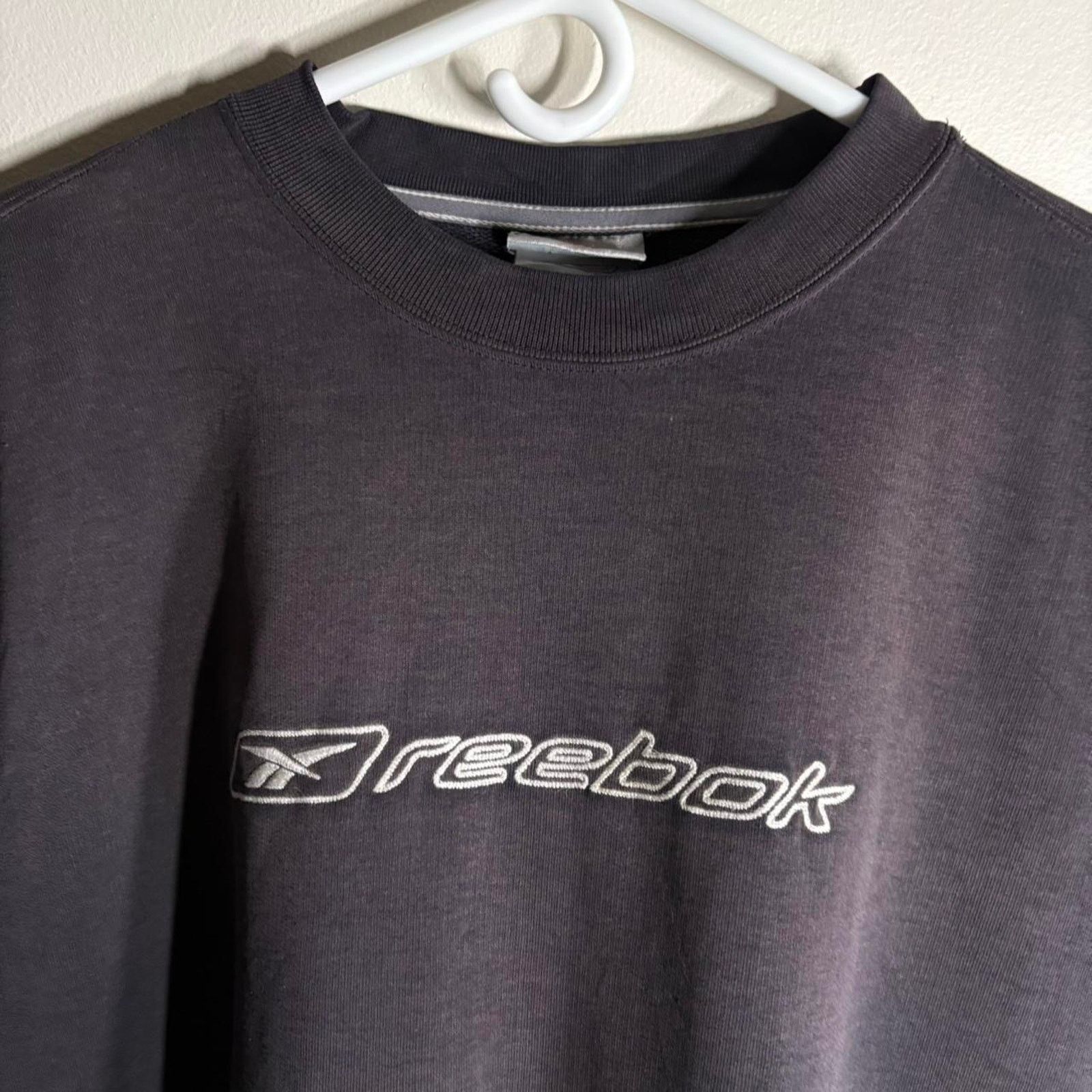 Reebok Vintage reebok faded black crewneck sweatshirt size small Size US S / EU 44-46 / 1 - 3 Thumbnail