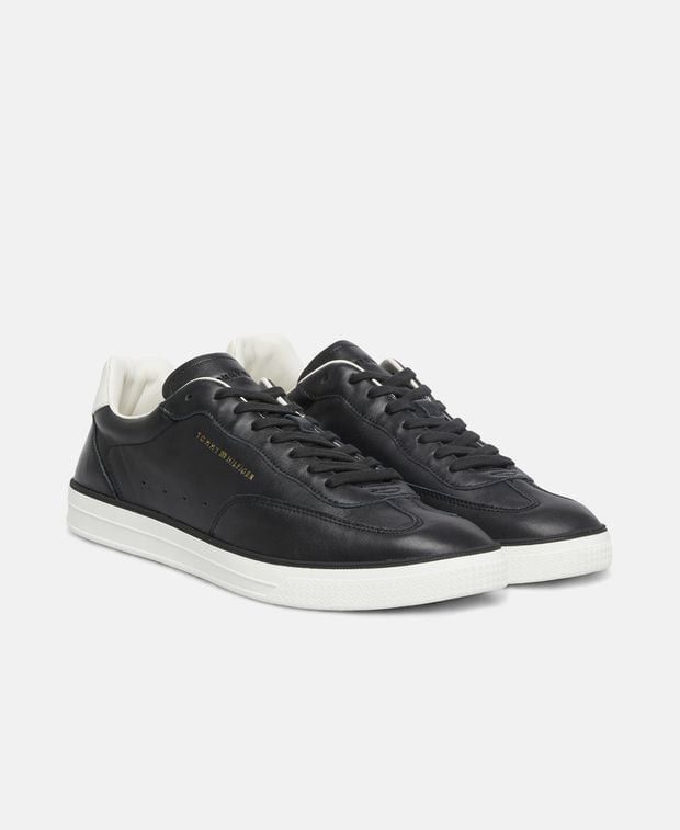 Tommy Hilfiger Sneakers Size US 7 / EU 40 - 1 Thumbnail