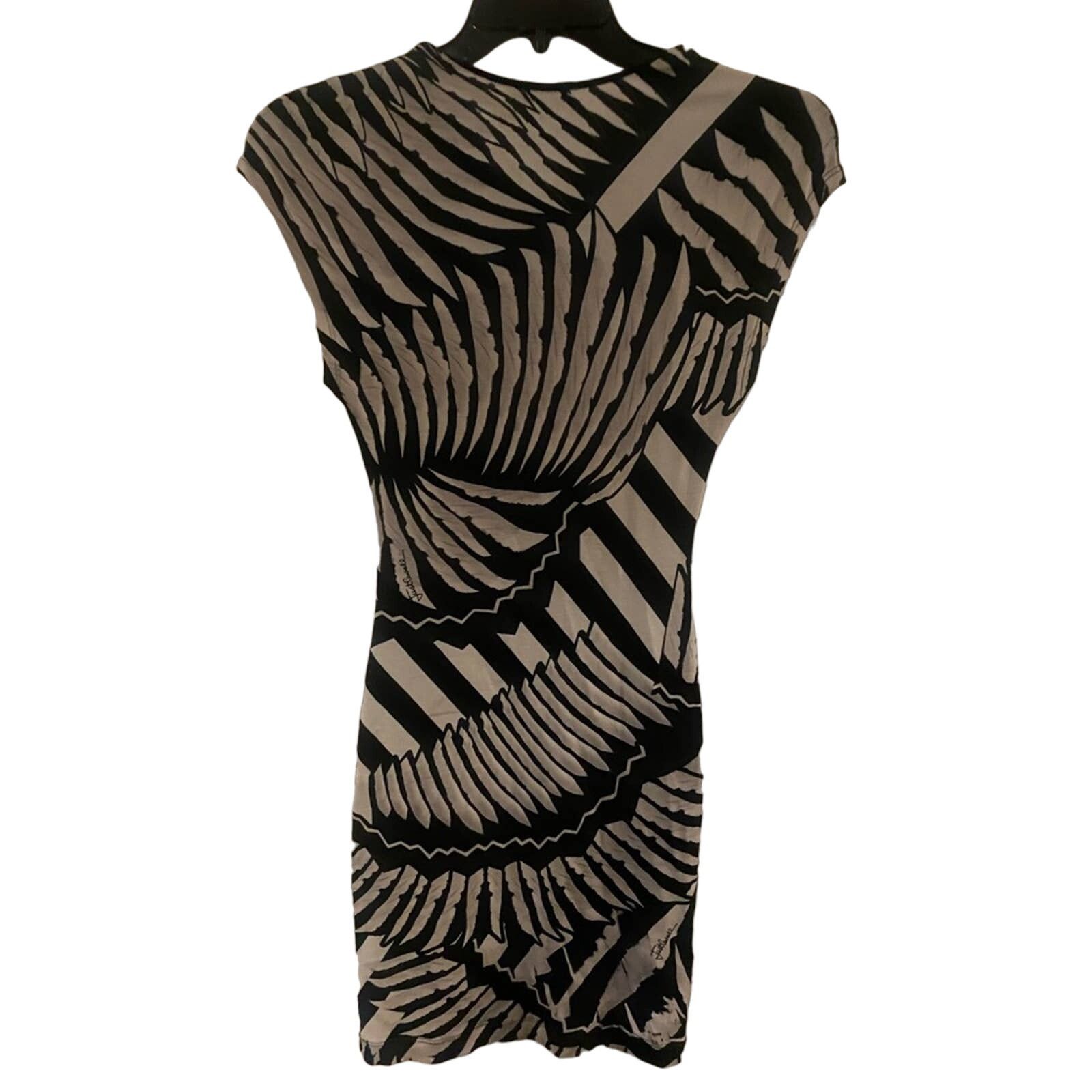 Just Cavalli Just Cavalli Winged Bodycon Dress SZ. 38 Black White Size S / US 4 / IT 40 - 4 Thumbnail