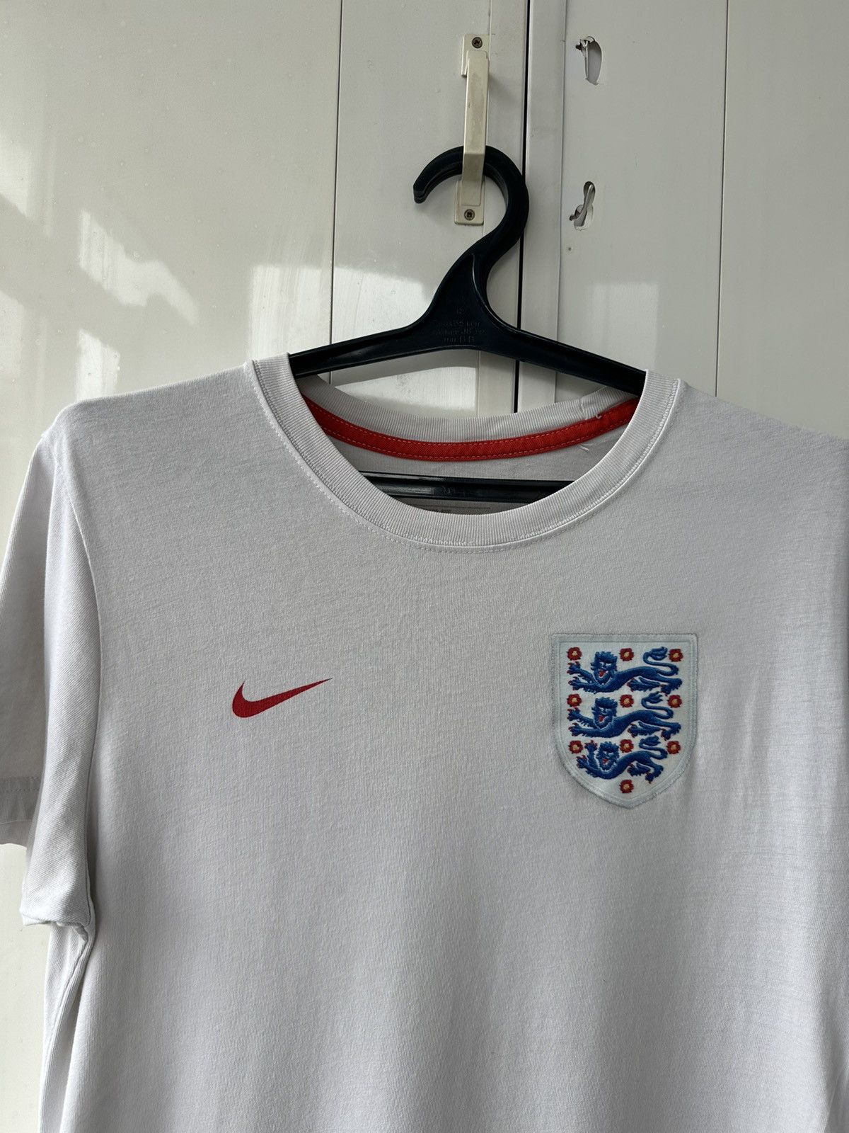 Nike × Vintage Vintage Nike T-shirt England Soccer Style Size US L / EU 52-54 / 3 - 6 Thumbnail