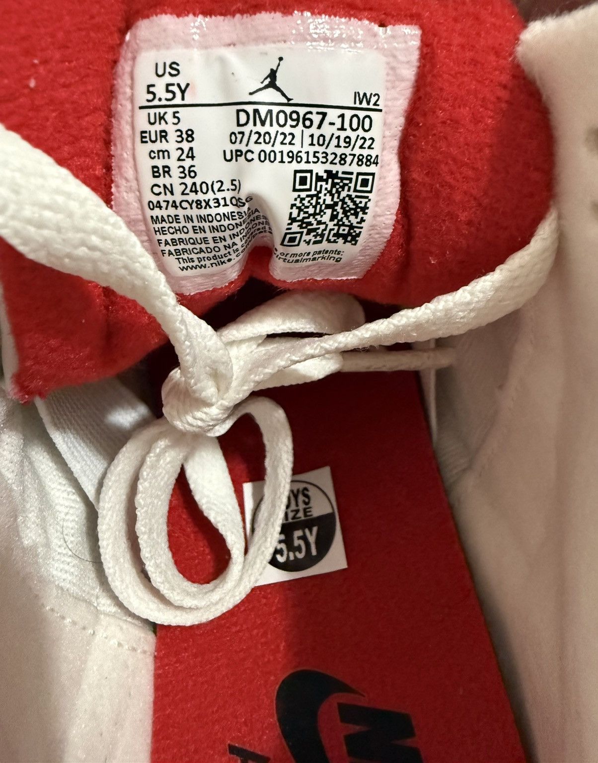 Jordan Brand DS GS NIKE AIR JORDAN III 3 REIMAGINED WHITE CEMENT Size US 5.5 / IT 35.5 - 5 Thumbnail