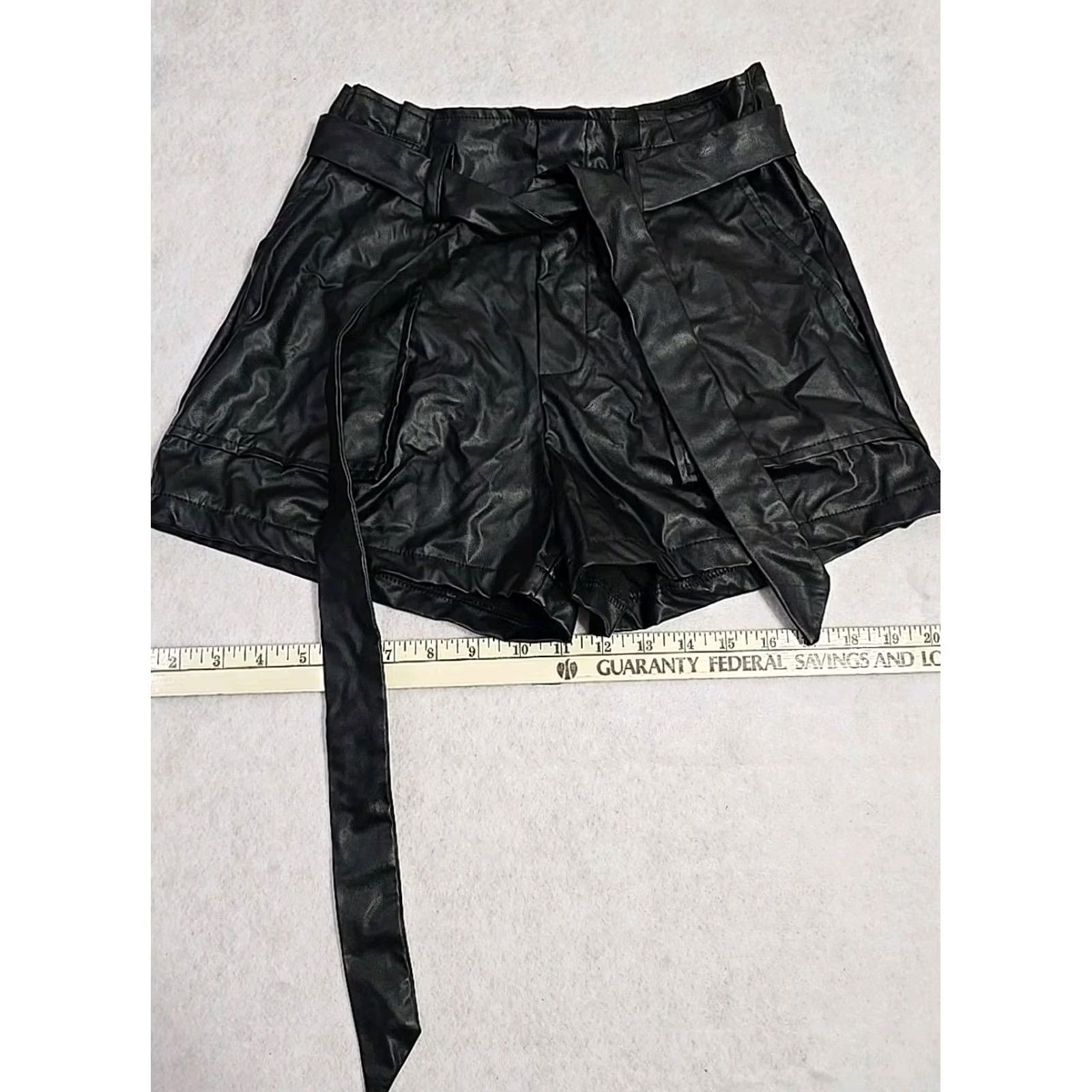 Shein SheIn Faux Leather Belted Shorts Black High Rise Size Small Slashed Pocket Paperbag Casual Women, 90s Theme Size 28" / US 6 / IT 42 - 2 Thumbnail