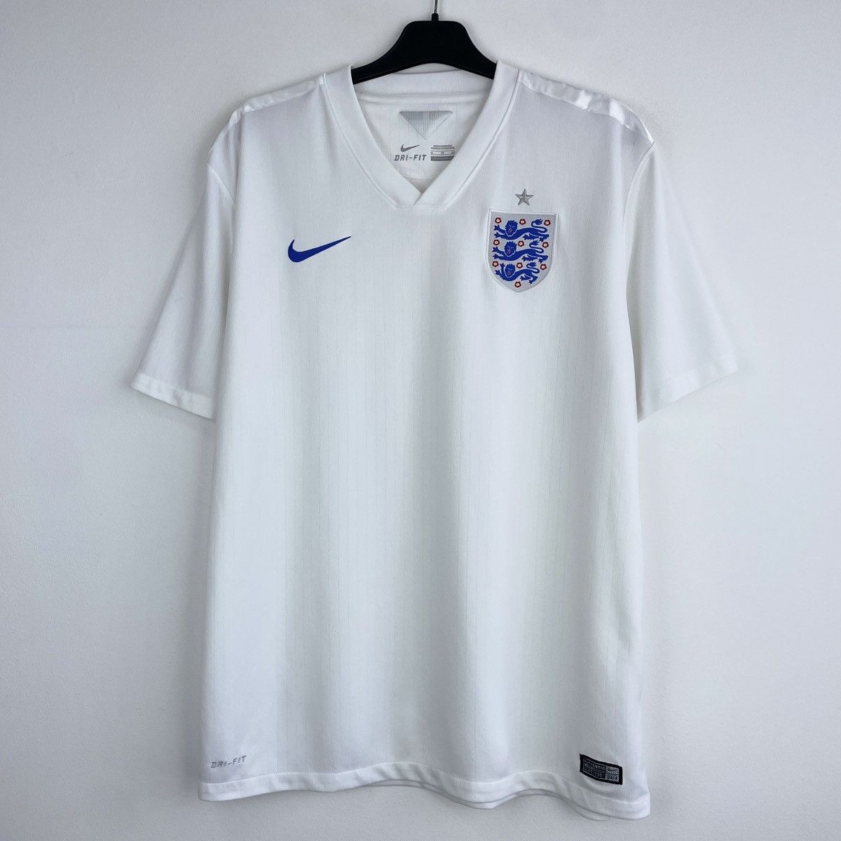 Nike England Nike Home Jersey Men’s Shirt 2014/2015 size XL Size US XL / EU 56 / 4 - 1 Thumbnail