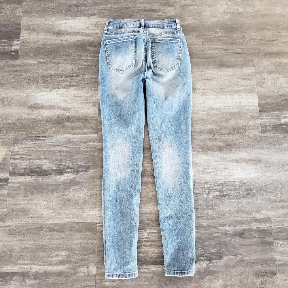 rue21 Light Denim High Waisted Rue21 Skinny Jean Size 25" / US 0 / IT 36 - 2 Thumbnail