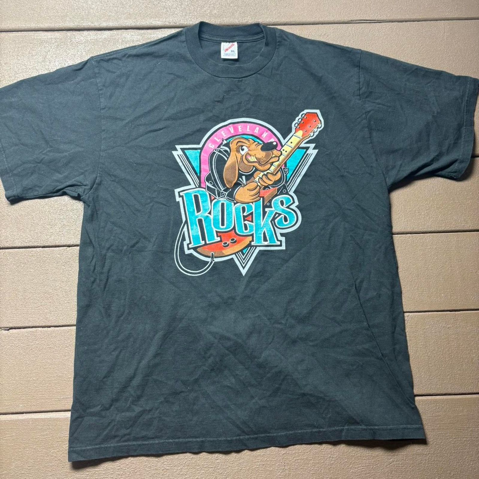 Jerzees Vintage Cleveland Rocks Graphic shirt Size US XL / EU 56 / 4 - 1 Thumbnail