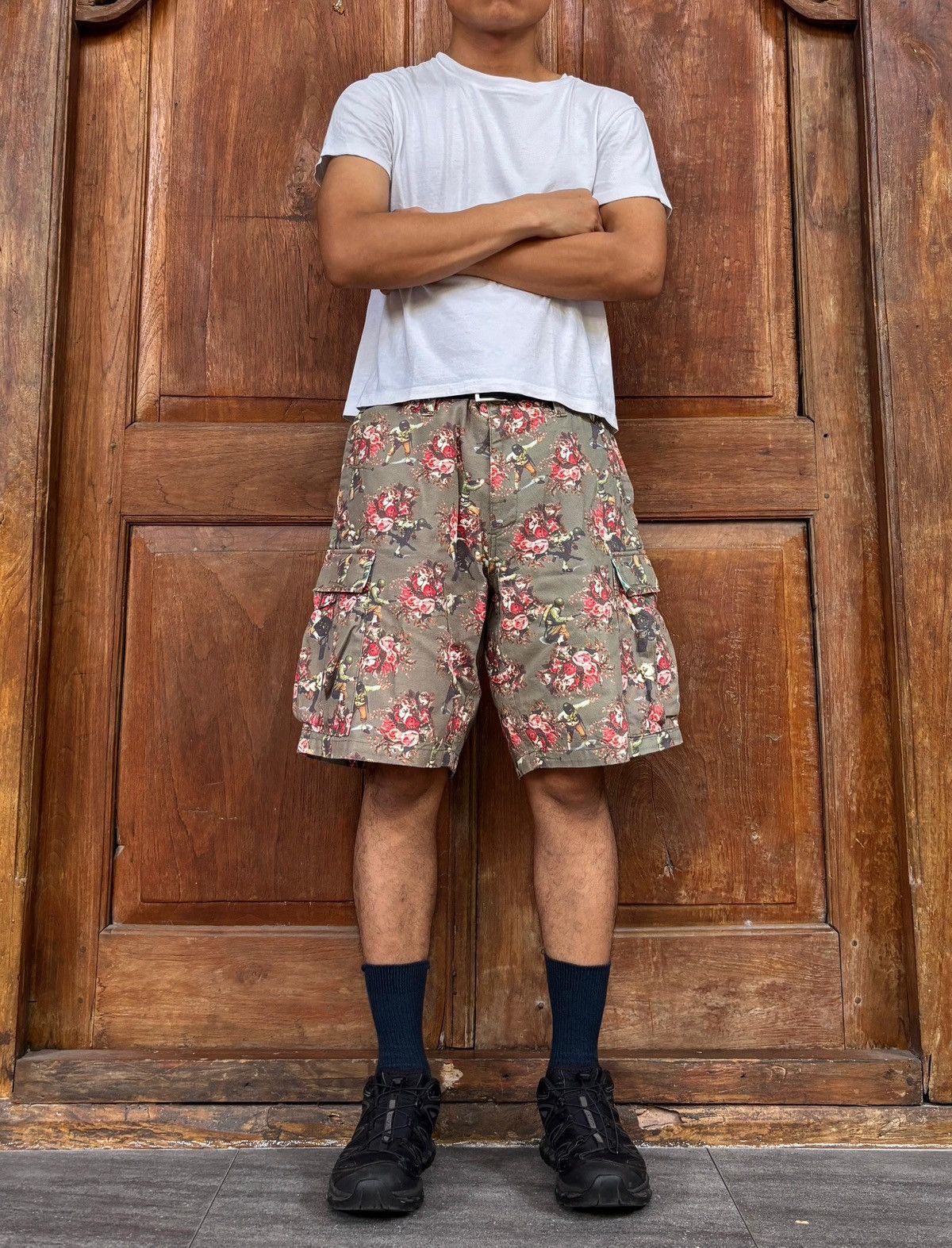 FREE TAX! Soldier Floral Cargo Shorts - 33”