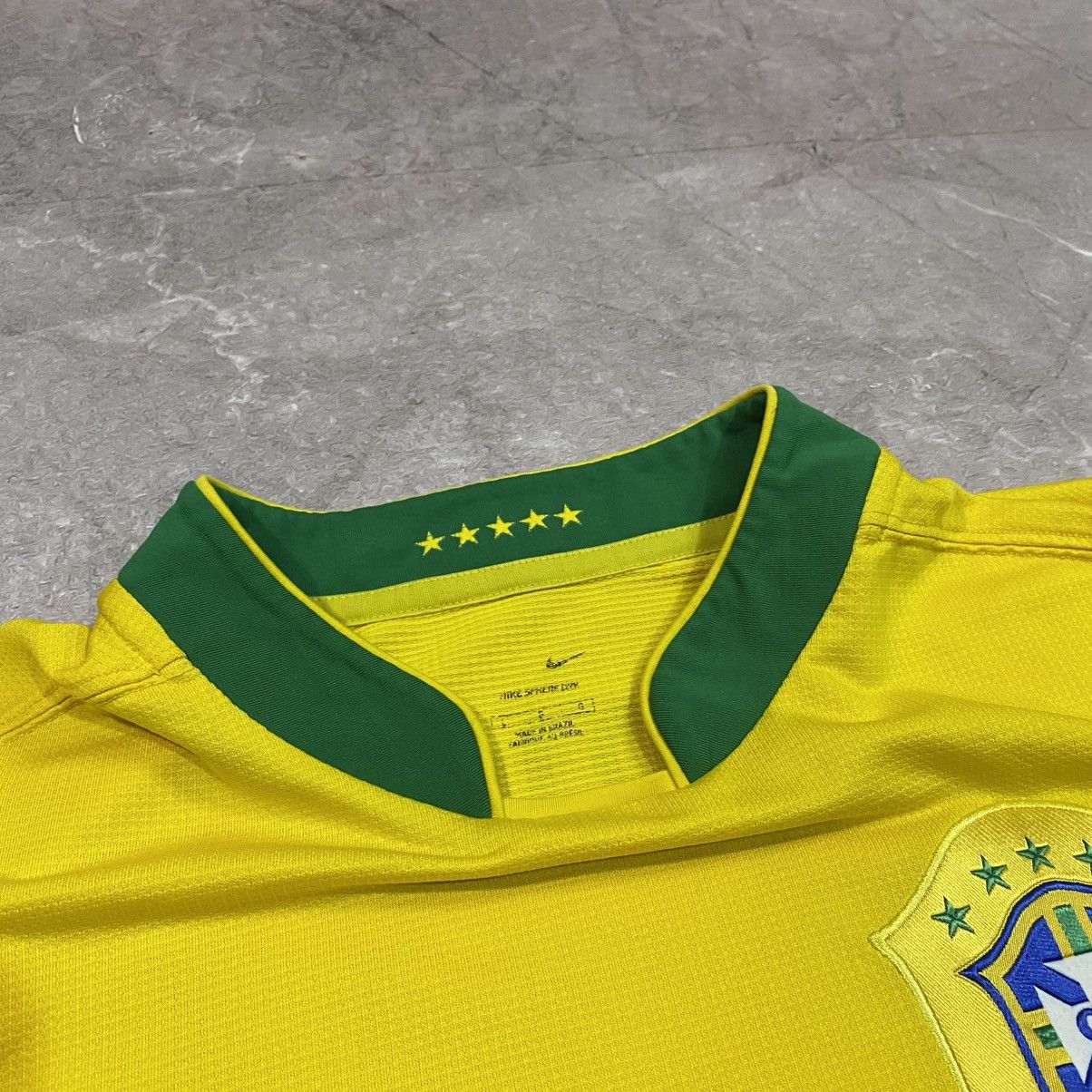 Nike × Vintage ROBINHO ! VINTAGE NIKE BRAZIL TEE SOCCER JERSEY NATION 00s Size US L / EU 52-54 / 3 - 5 Thumbnail
