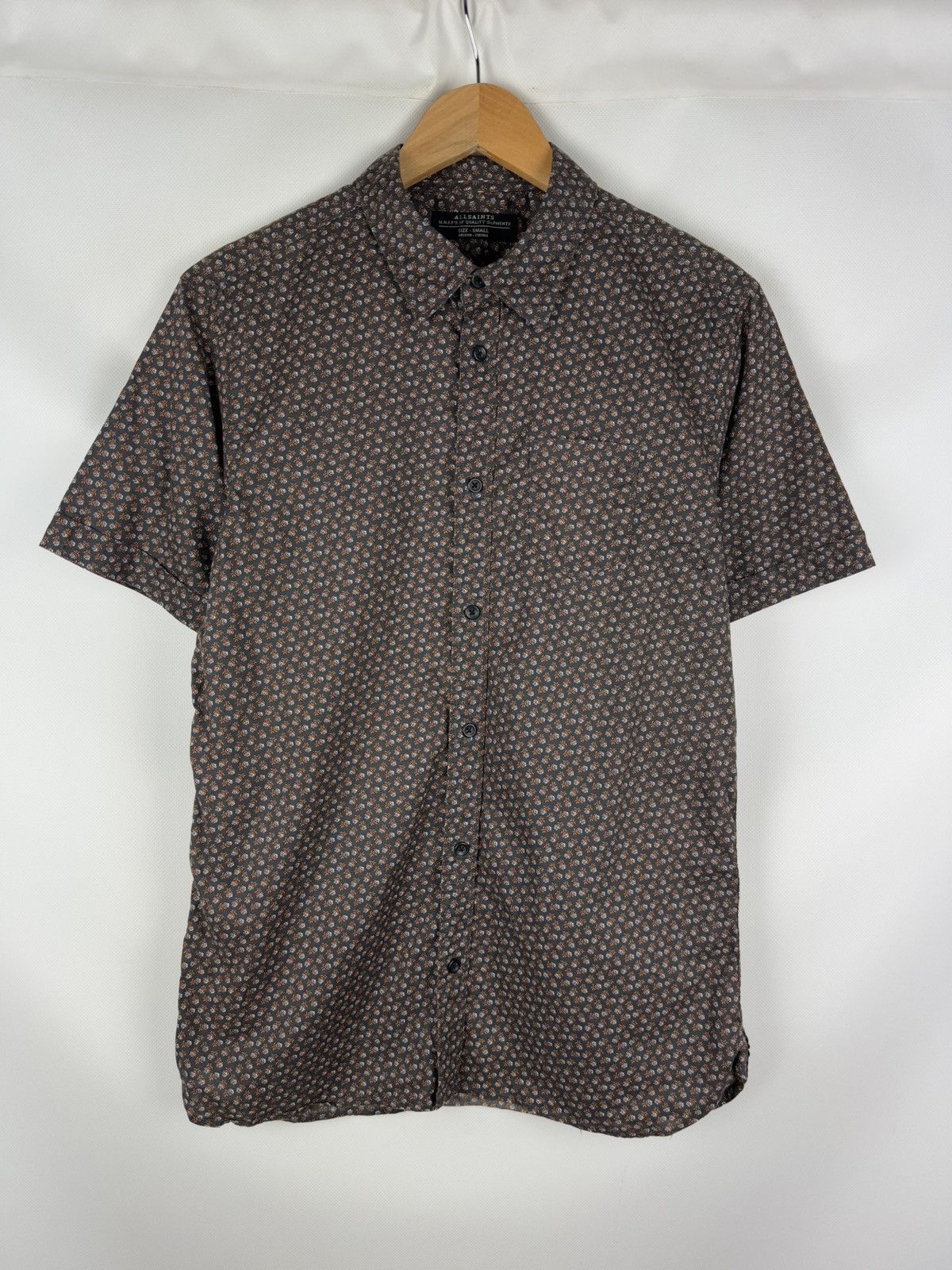 Allsaints Allsaints Hibiscus SS Overprinted Hawaiian Button Up Shirt Size US S / EU 44-46 / 1 - 1 Thumbnail