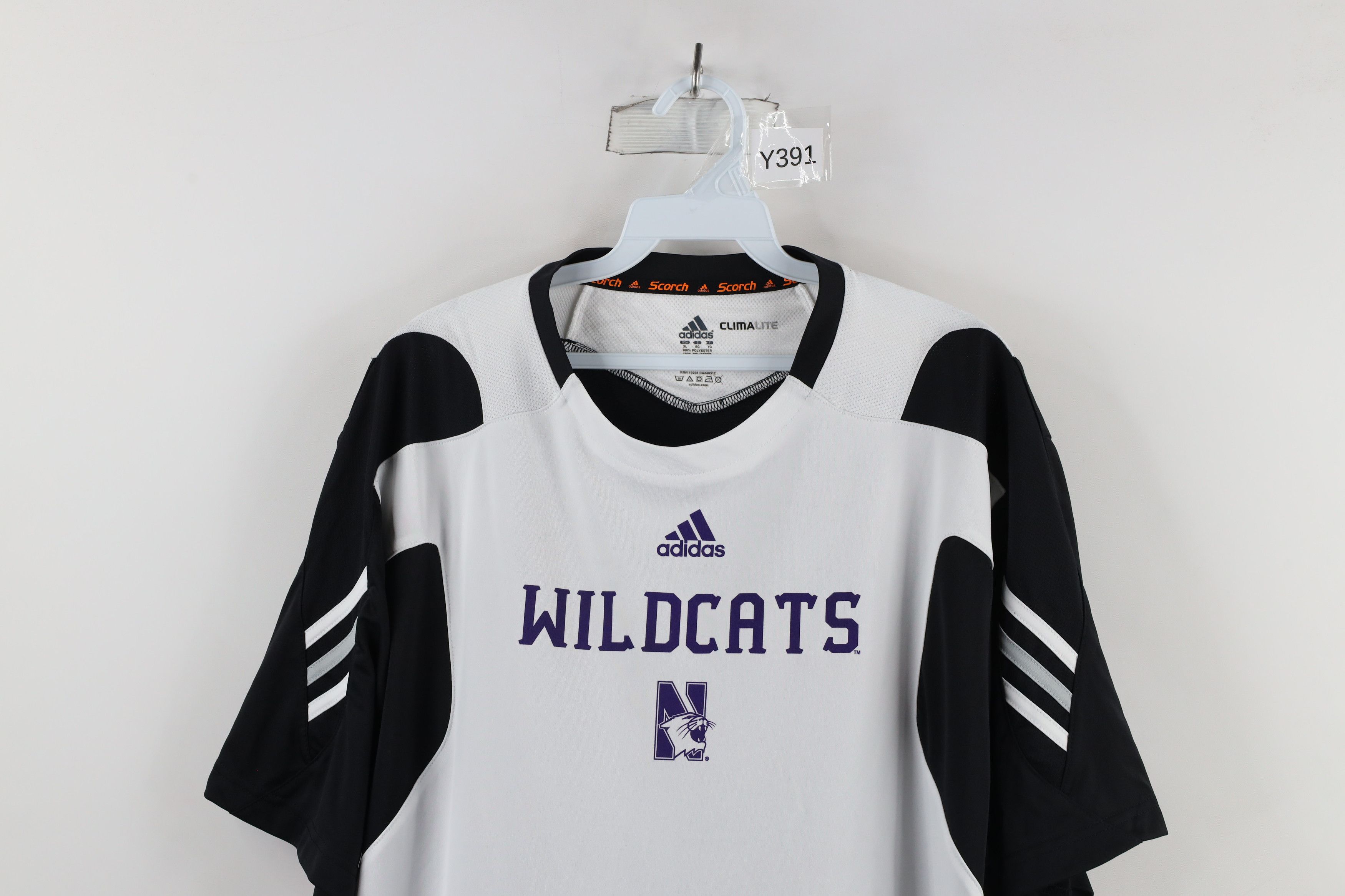 Adidas × Vintage Adidas Team Issue Northwestern University Football T-Shirt Size US XL / EU 56 / 4 - 2 Thumbnail
