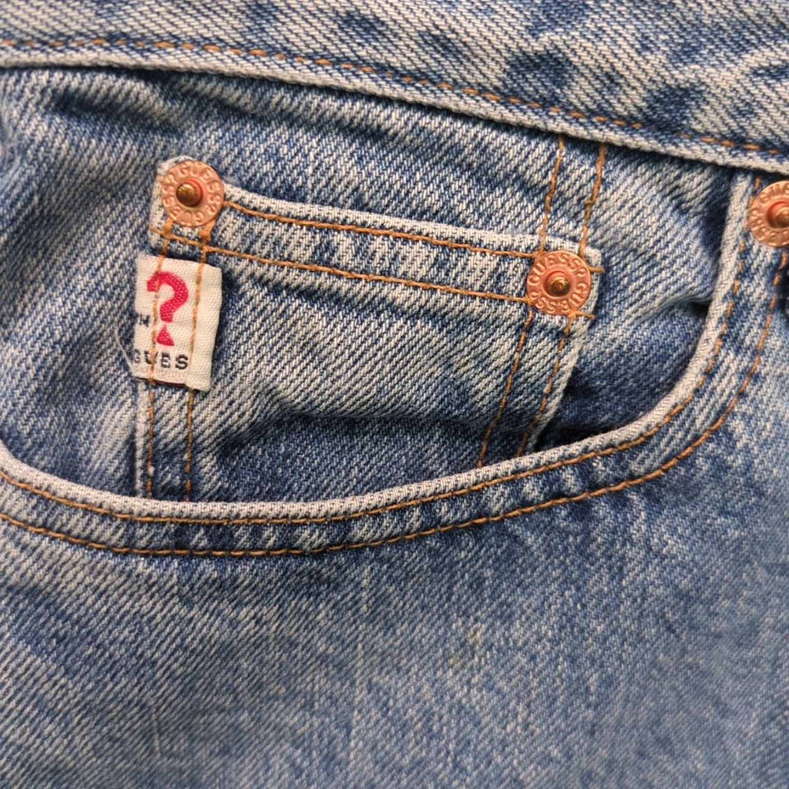 Guess VINTAGE Guess Shorts Women’s Size 28 Medium Wash Blue Denim Cotton 5-Pocket Chino Regular Womens Size 28" / US 6 / IT 42 - 4 Thumbnail