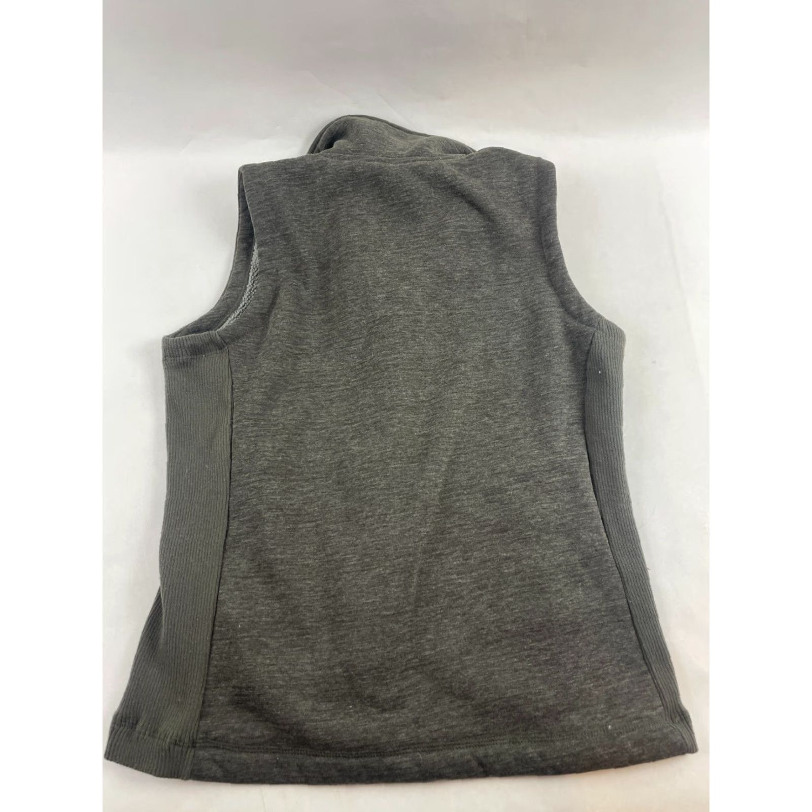 Vintage Woolrich Shirt Women’s Size Small Green Button Up Sleeveless Size S / US 4 / IT 40 - 2 Thumbnail