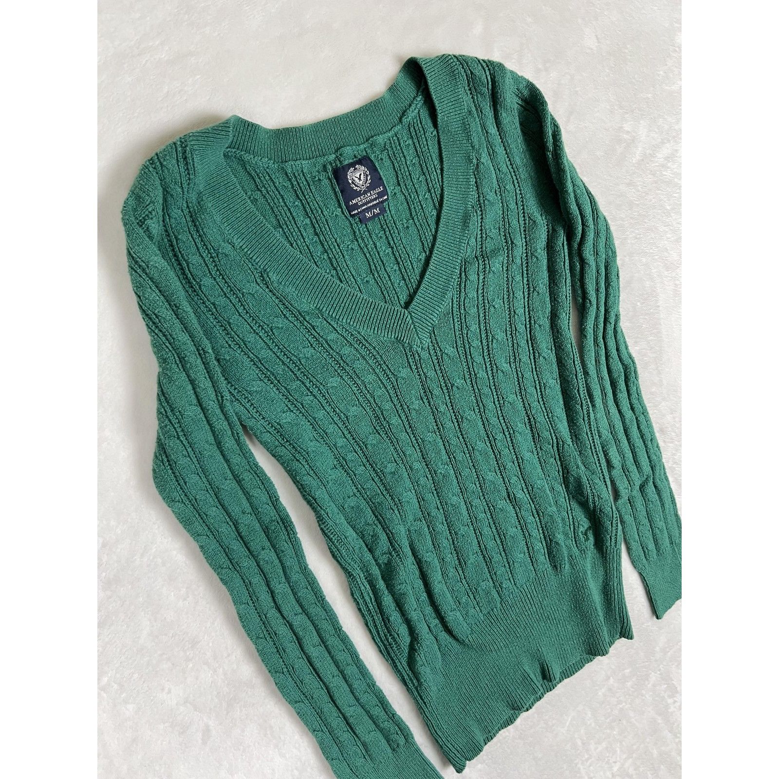 American Eagle Outfitters American Eagle Outfitters Sweater Women M Green Cable Knit V Size M / US 6-8 / IT 42-44 - 3 Thumbnail