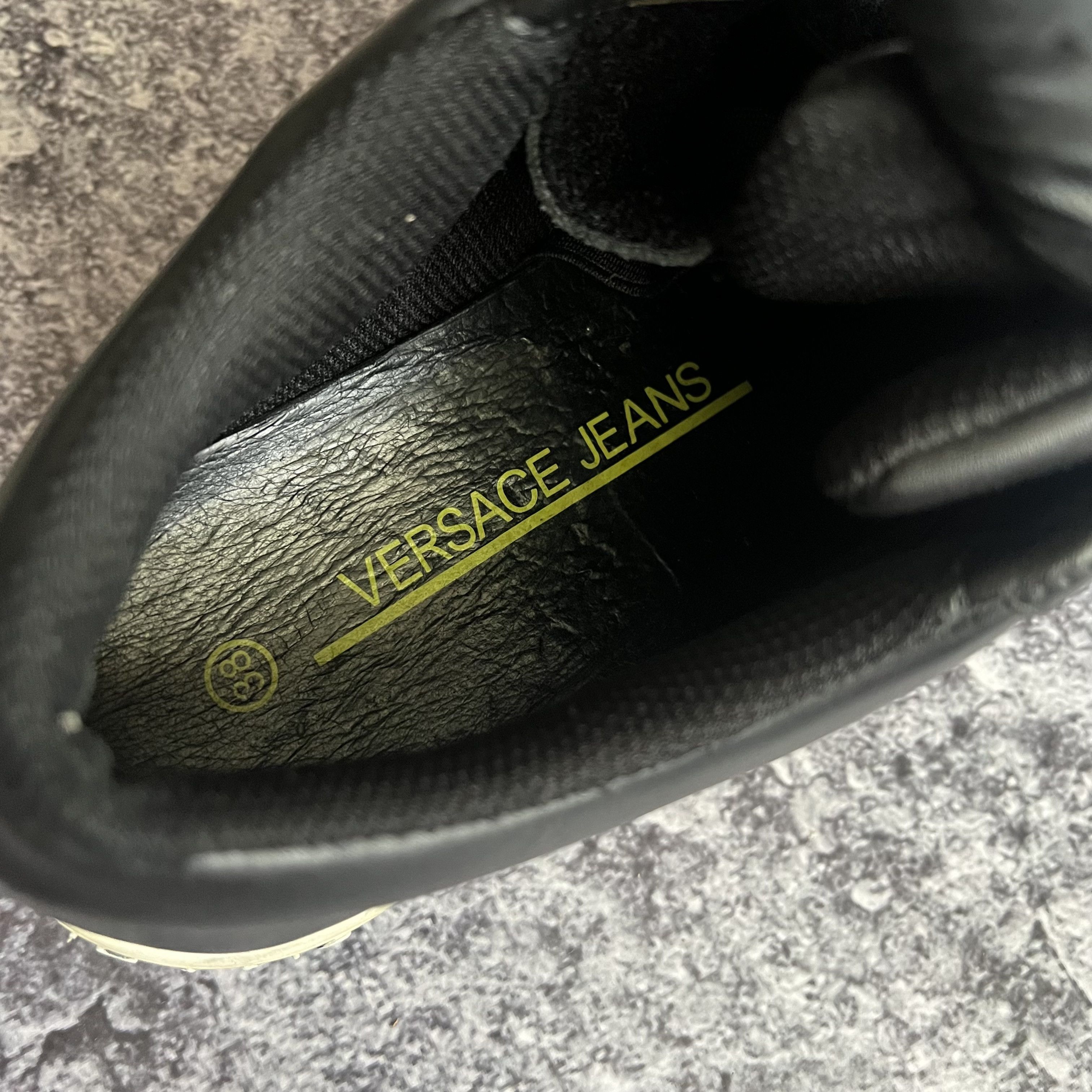 Versace Versace Sneakers Big Logo Size 38 Size US 8 / IT 38 - 13 Thumbnail