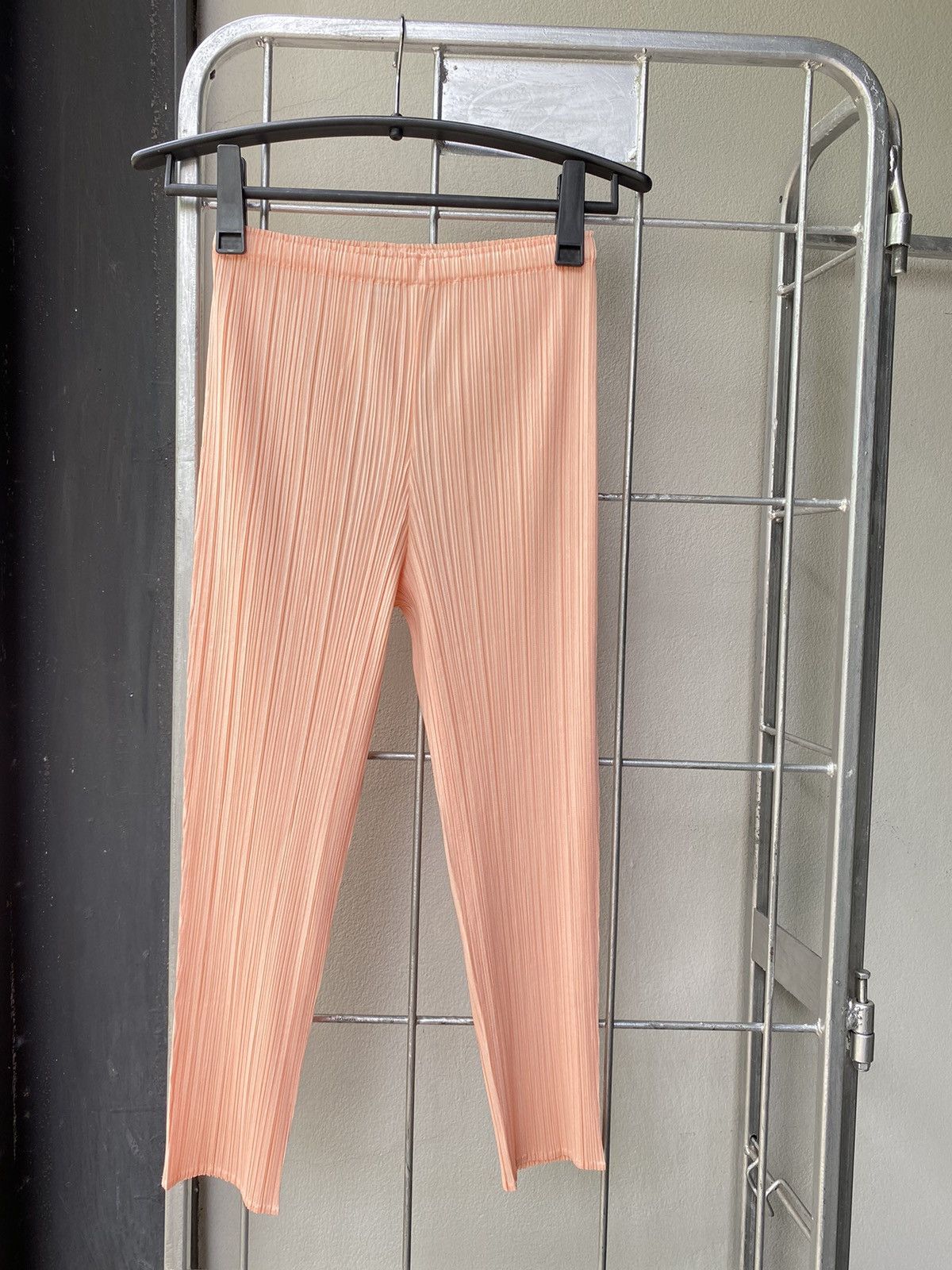 Pleats Please Issey Miyake Pleats Please old rose pants Size 29" - 1 Thumbnail