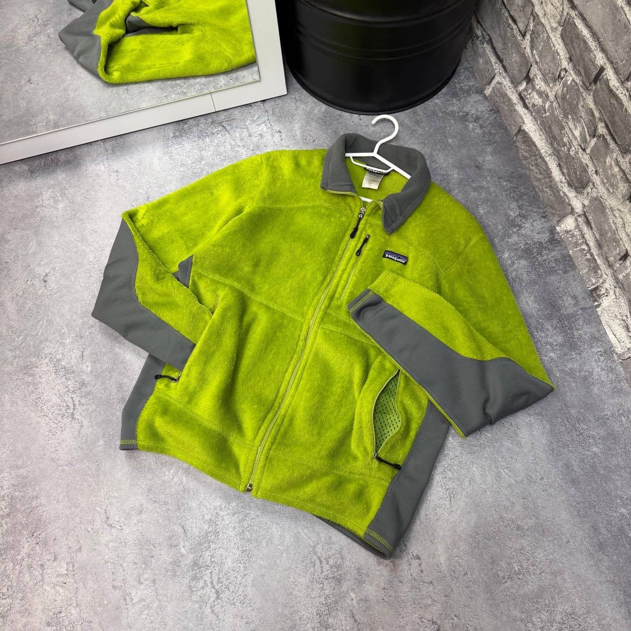 Patagonia Patagonia Jacket Grinch Green R2 Zip Polartec Fleece Size US M / EU 48-50 / 2 - 3 Thumbnail