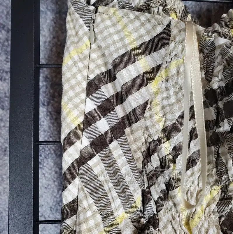 Burberry Burberry Summer Khaki Check Dress Size S. Size S / US 4 / IT 40 - 7 Thumbnail
