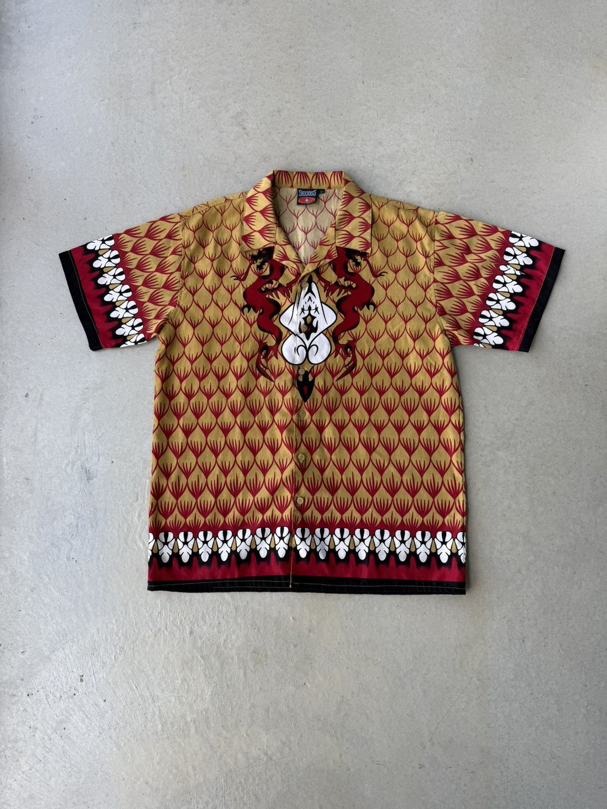 Vintage Vintage Y2K Dragon Short Aop Sleeve Button Up Size US M / EU 48-50 / 2 - 1 Thumbnail