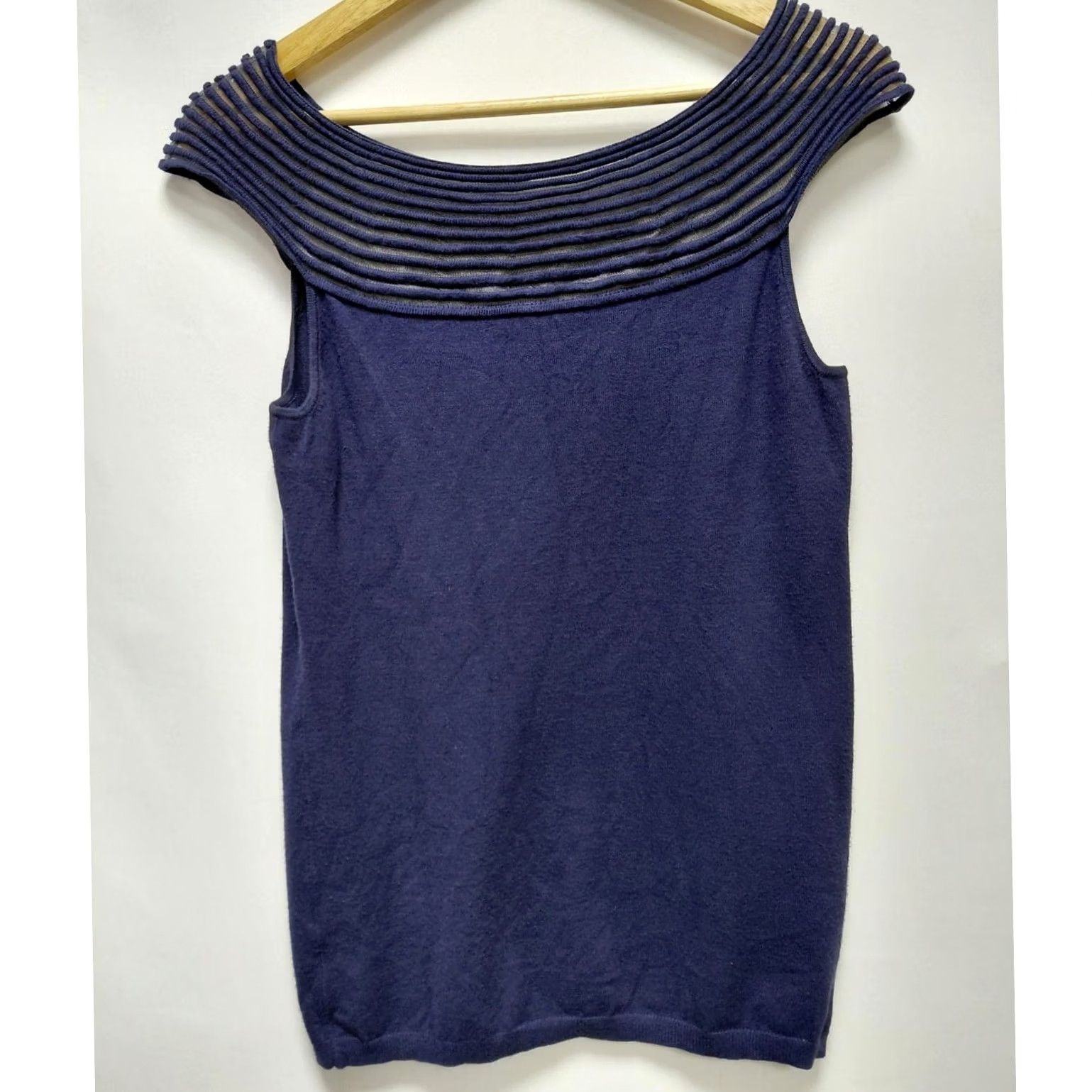 Boston Proper Boston Proper Beaded Knit Top Sleeveless Blue Solid Women Size M Size M / US 6-8 / IT 42-44 - 2 Thumbnail