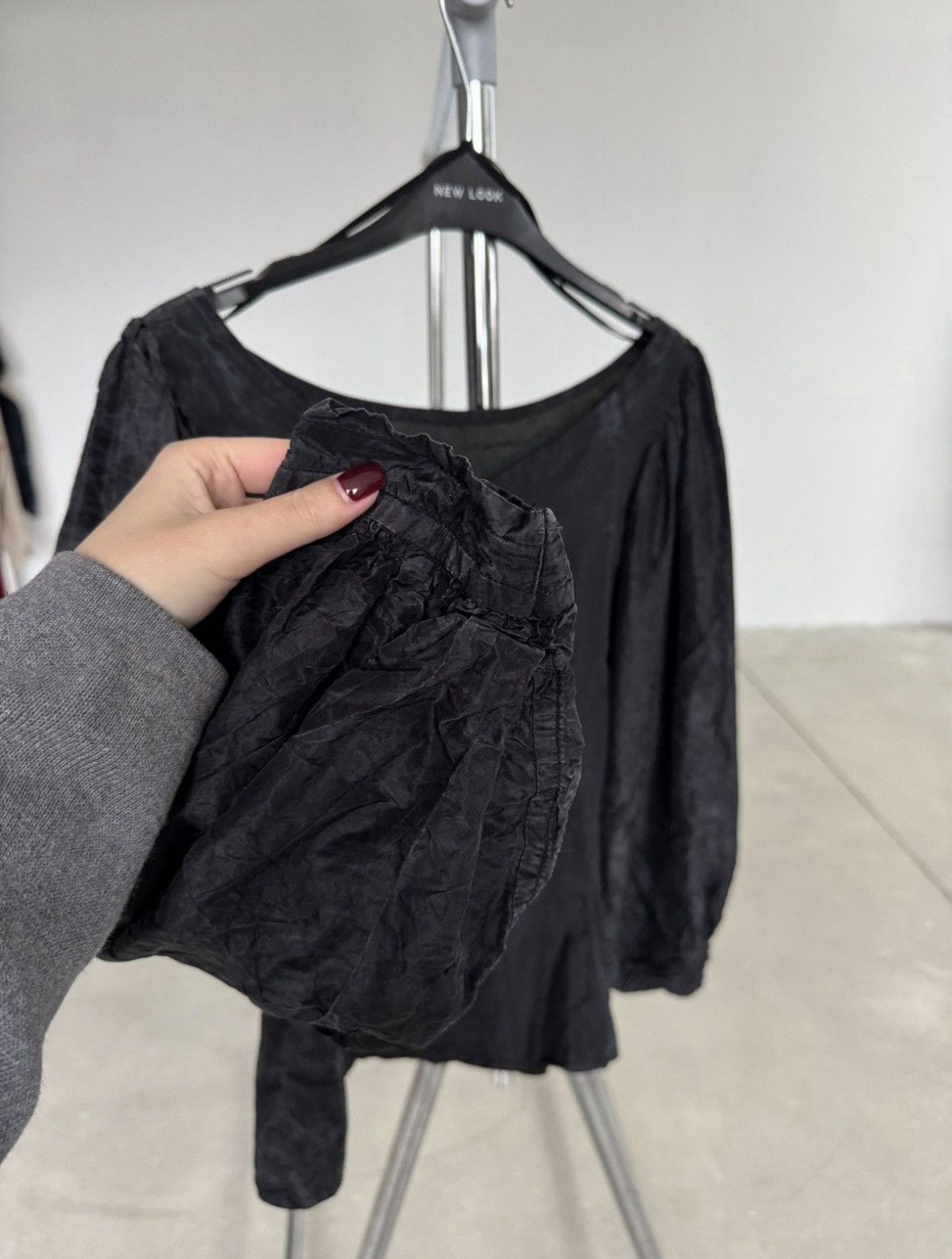Jil Sander Jil Sander + WMNS black Silk Blouse Size L / US 10 / IT 46 - 3 Thumbnail