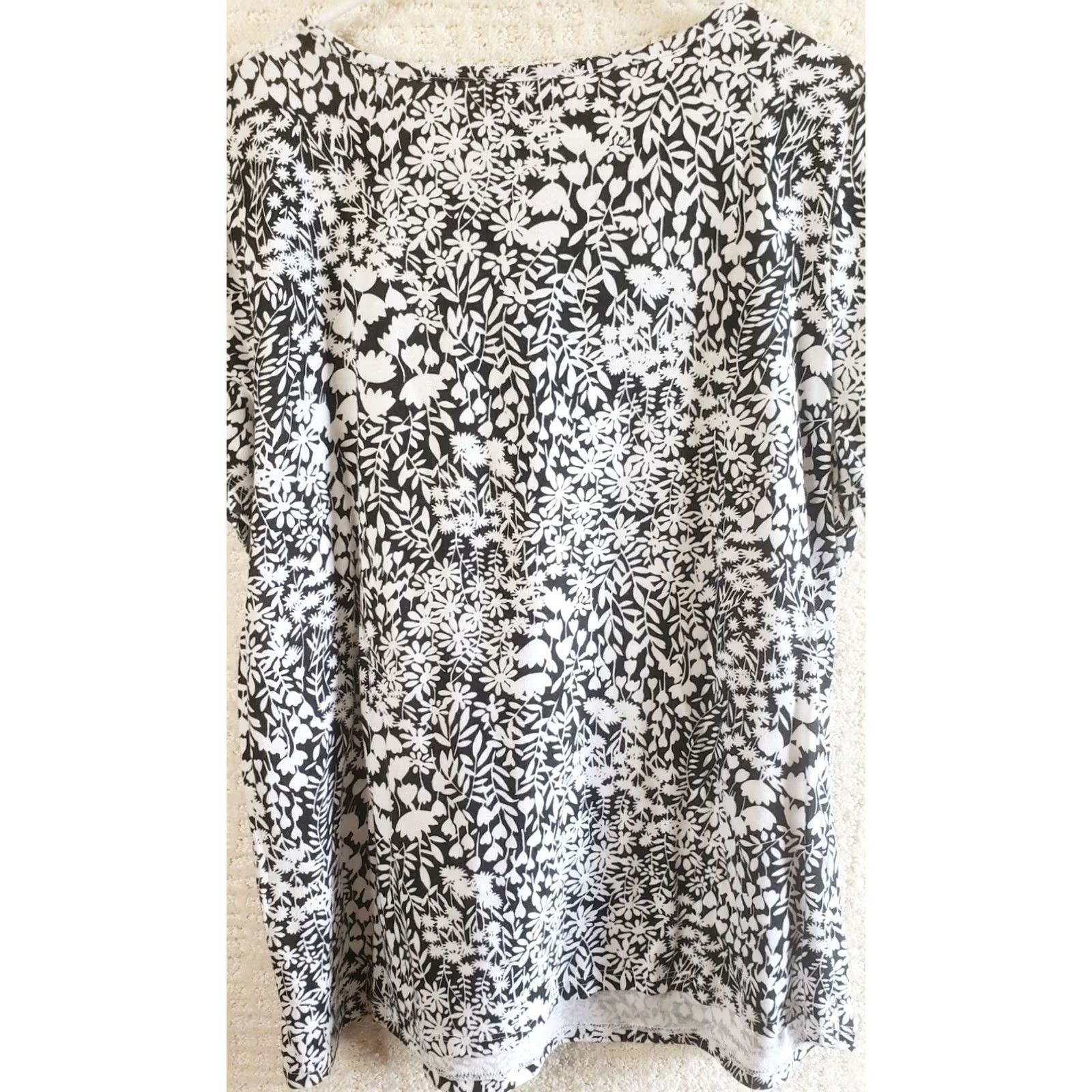 Vintage White Stag Women’s Blouse 1X Floral Round Crochet Neck Bell Sleeve Top Black White Shirt Ladies Tunic Summer Spring Fall Size XL / US 12-14 / IT 48-50 - 7 Thumbnail