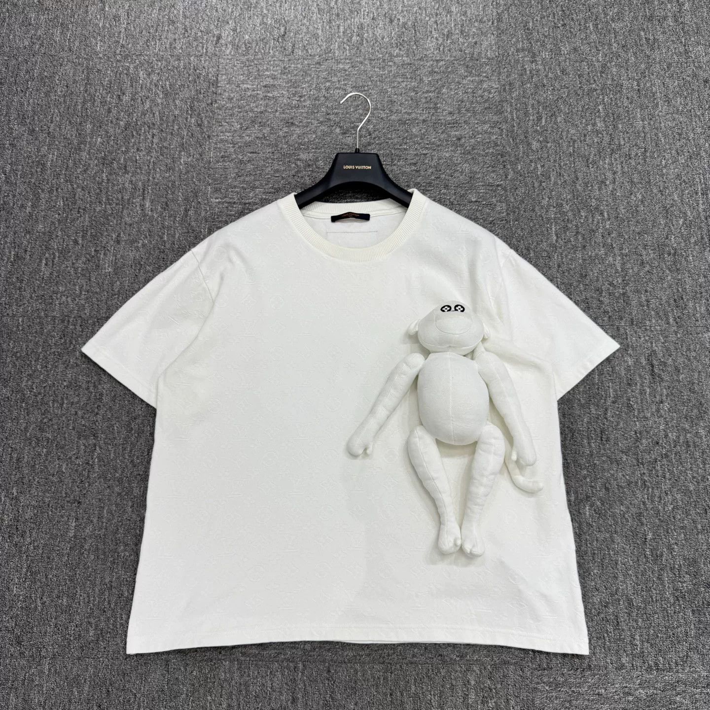Louis Vuitton Louis Vuitton LV Doll Short Sleeve Size US XXL / EU 58 / 5 - 1 Thumbnail