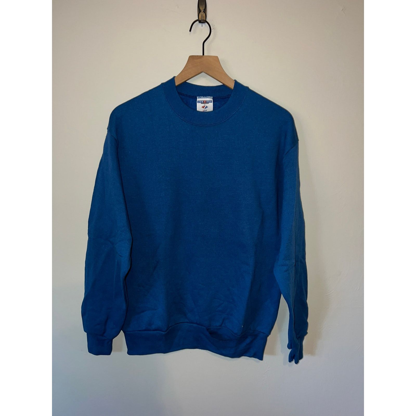 Jerzees 90s Vintage Jerzees Blue Blank Sweatshirt Crewneck Torn VTG Size US M / EU 48-50 / 2 - 1 Thumbnail