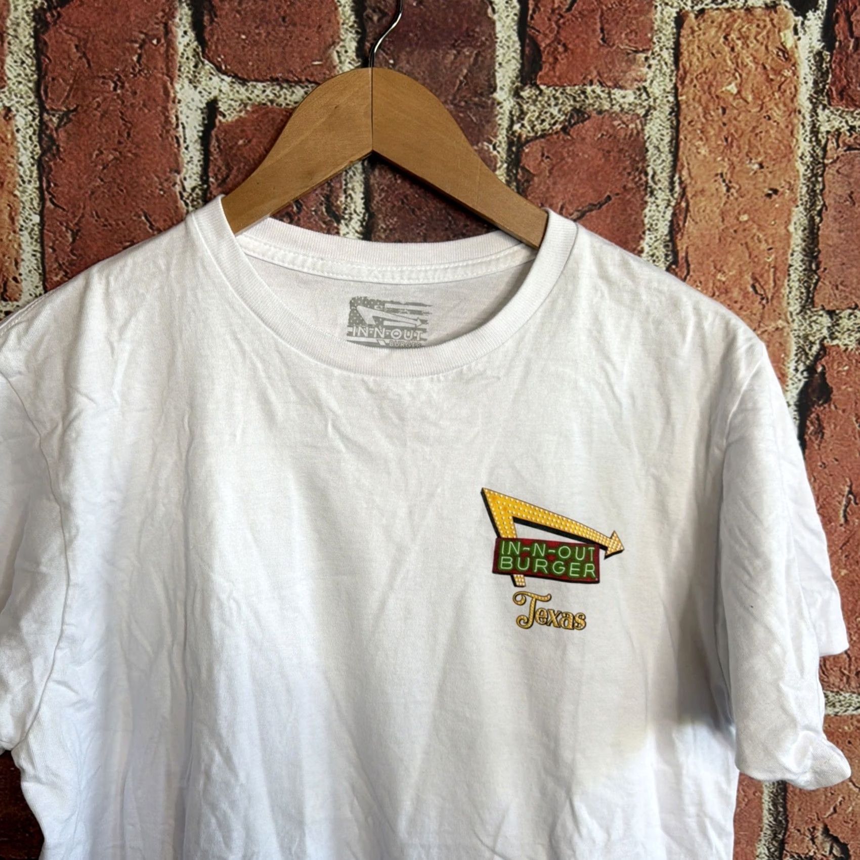 Vintage VINTAGE not included; In-N-Out Burger Texas T-Shirt Mens Medium White Graphic Drive-Thru Car Made USA Size US M / EU 48-50 / 2 - 2 Thumbnail