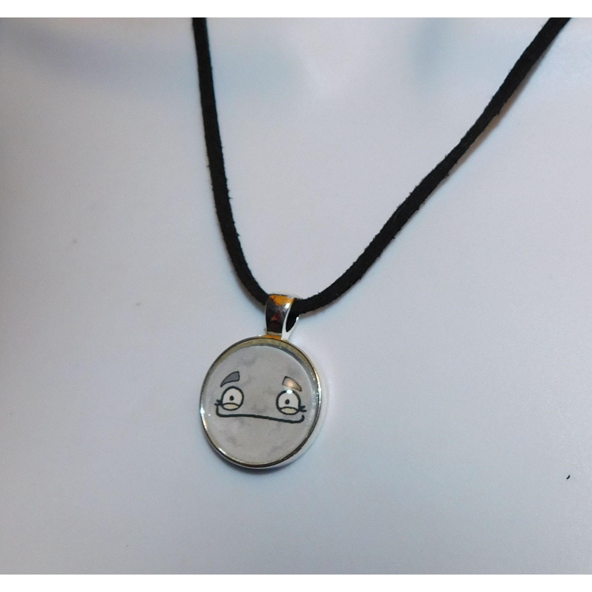 Other Casual Quirky Grey Cartoon Smile Pendant Necklace Size ONE SIZE - 4 Thumbnail