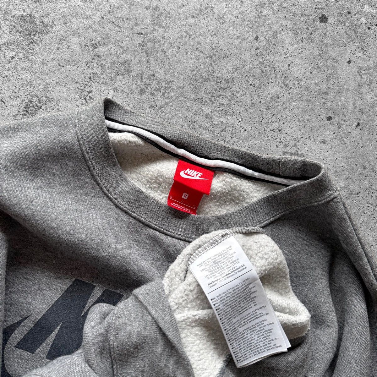 Nike Nike Air Mens Gray Long Sleeve Crew Neck Sweatshirt Size US S / EU 44-46 / 1 - 5 Thumbnail