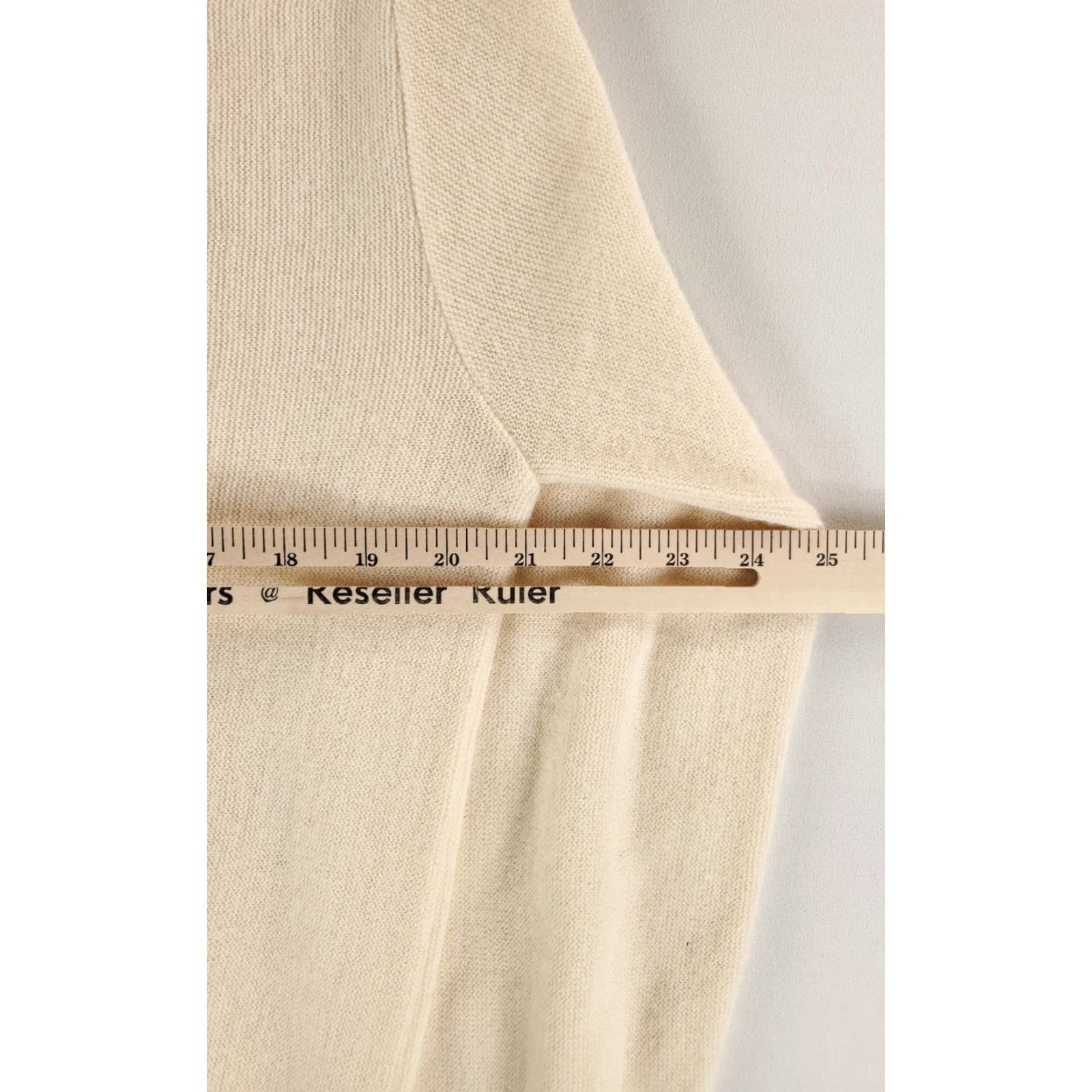 Izod VINTAGE Izod Lacoste Sweater VTG 80s V Neck Long Sleeve Mens M White Cream V Neck Sweater Mens M Size US M / EU 48-50 / 2 - 5 Thumbnail