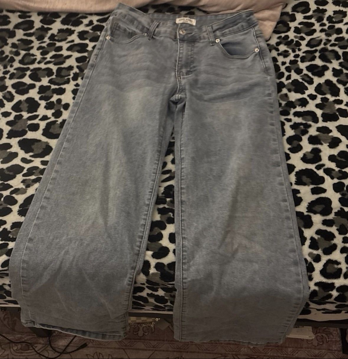 Levi's Light Gray Levi’s Jeans (Size Extra Large) Size 30" / US 8 / IT 44 - 1 Preview