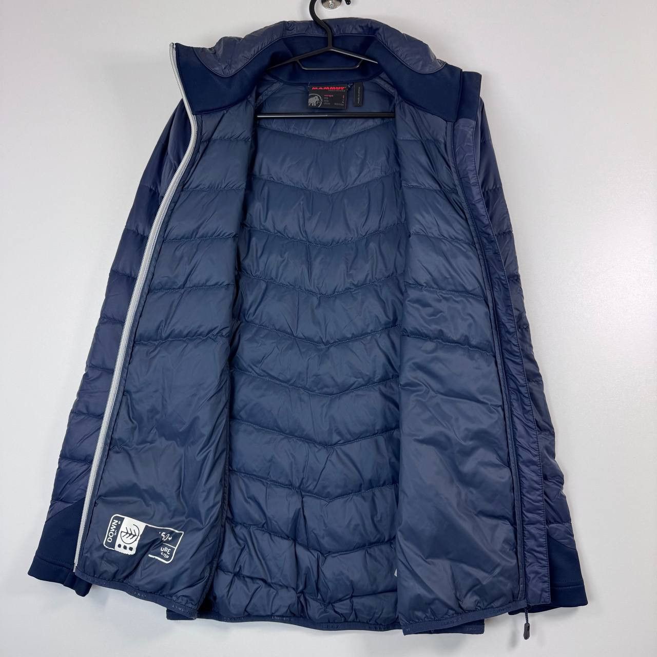 Mammut Mammut Womens Puffer Jacket Navy Pertex Microlight Down S Size S / US 4 / IT 40 - 2 Thumbnail