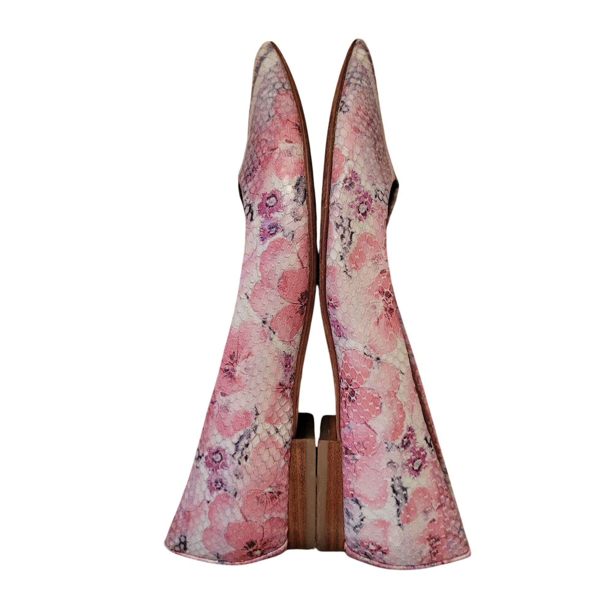 Donald Pliner Donald J Pliner ADORE Snakeskin Floral Pointed Toe Flats 8.5 Size US 8.5 / IT 38.5 - 11 Thumbnail