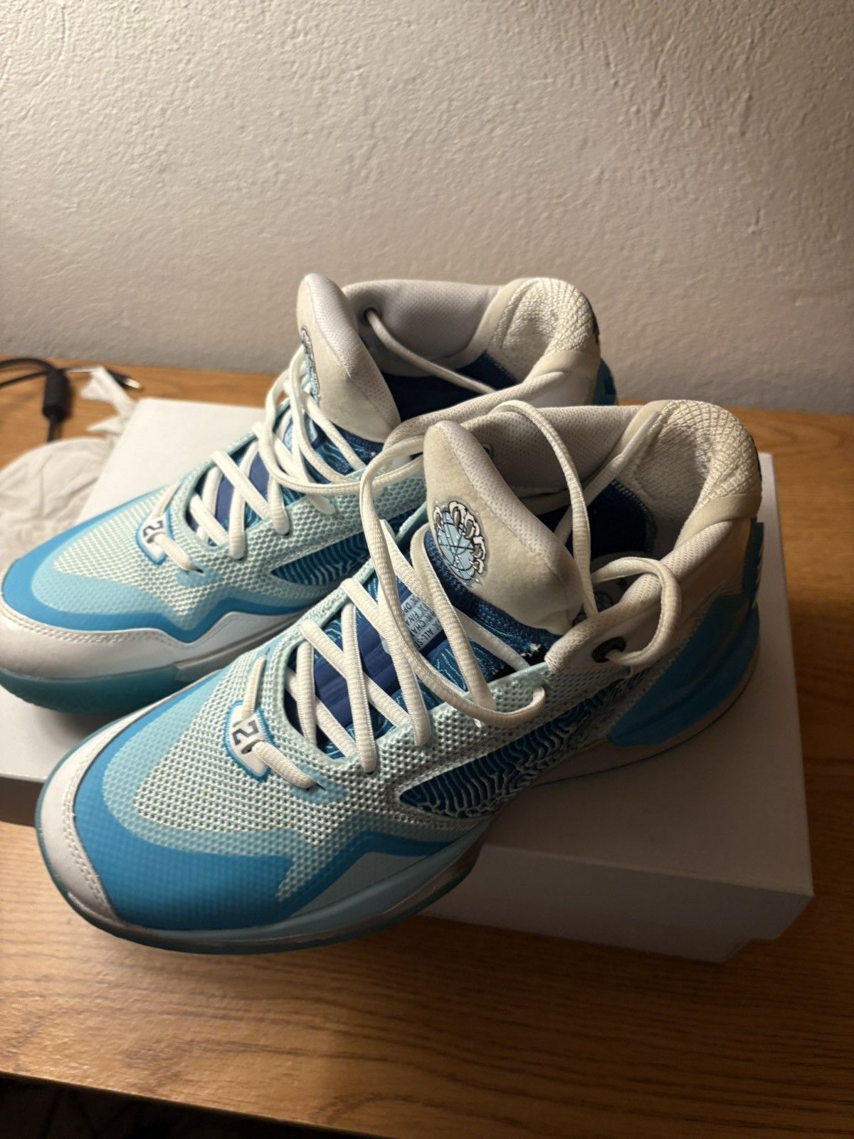 New Balance Kawhi new balance basketball shoes ‘christmas’ Size US 8 / EU 41 - 4 Thumbnail