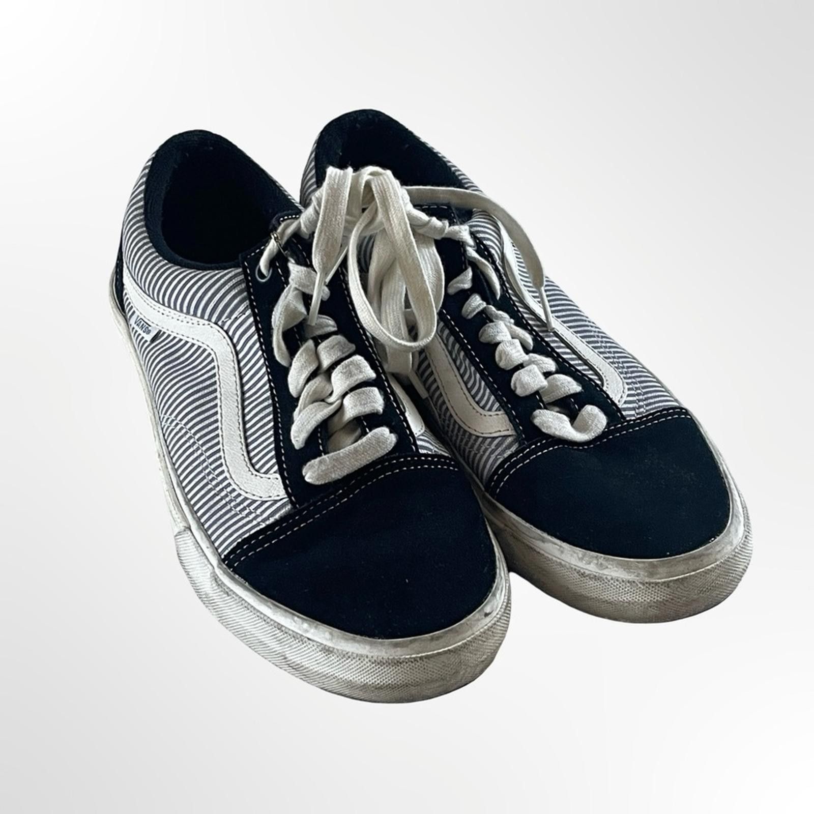Vans Vans federal BMX Black and White Sneakers in size 9 Size US 9 / EU 42 - 1 Thumbnail