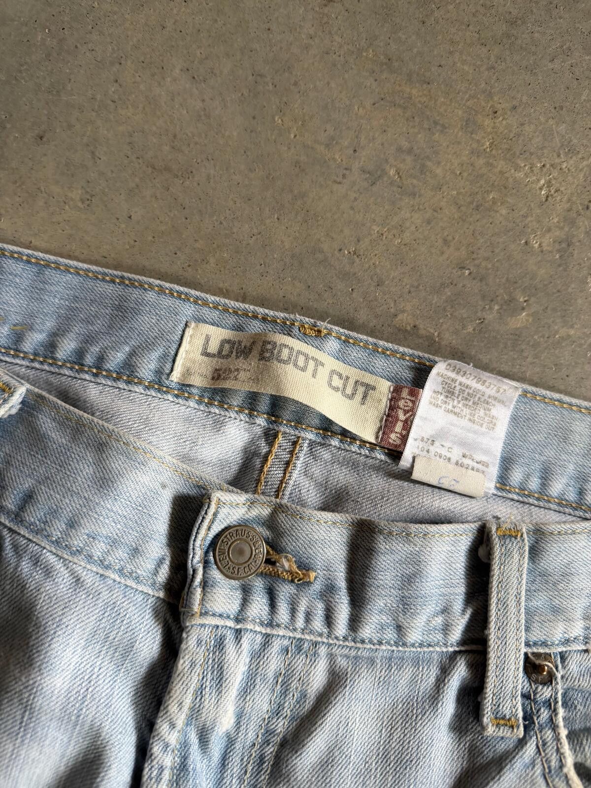 Levi's Levi’s 527 Light Wash Denim Jeans Sz 36x32 Size US 36 / EU 52 - 6 Thumbnail