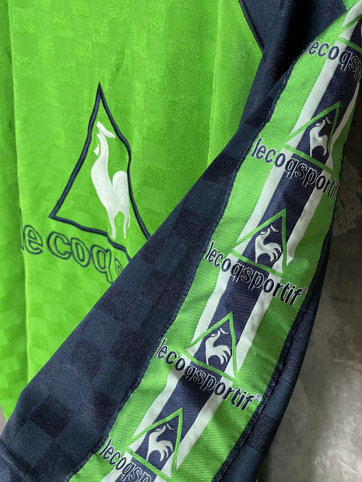 Le Coq Sportif × Vintage Vintage Le Coq Sportif Striped Y2K Old Jersey T shirt Size US L / EU 52-54 / 3 - 6 Thumbnail