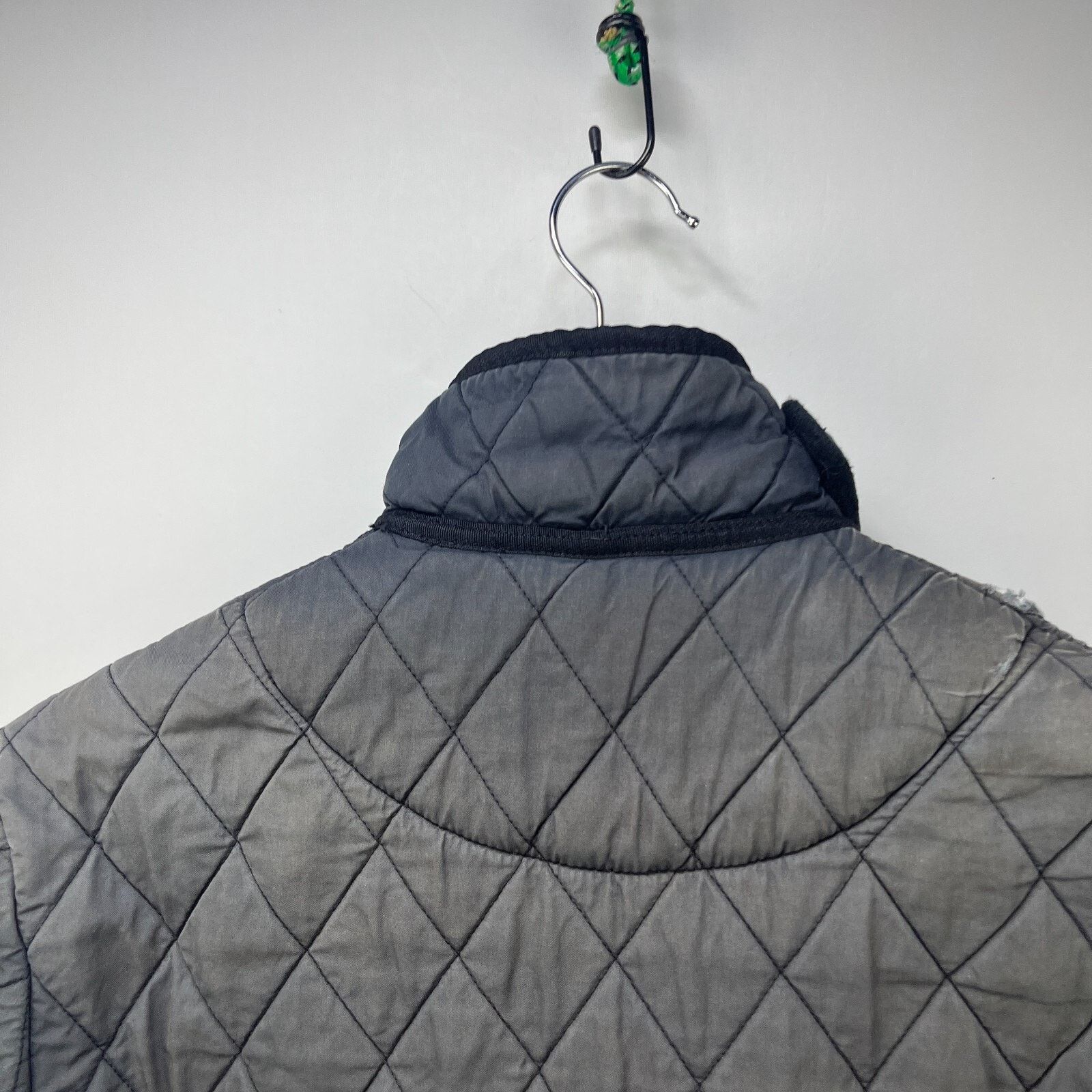 Barbour × Vintage Vintage Barbour Sun Faded Quilted Jacket Womens USA 4 Size S / US 4 / IT 40 - 14 Thumbnail