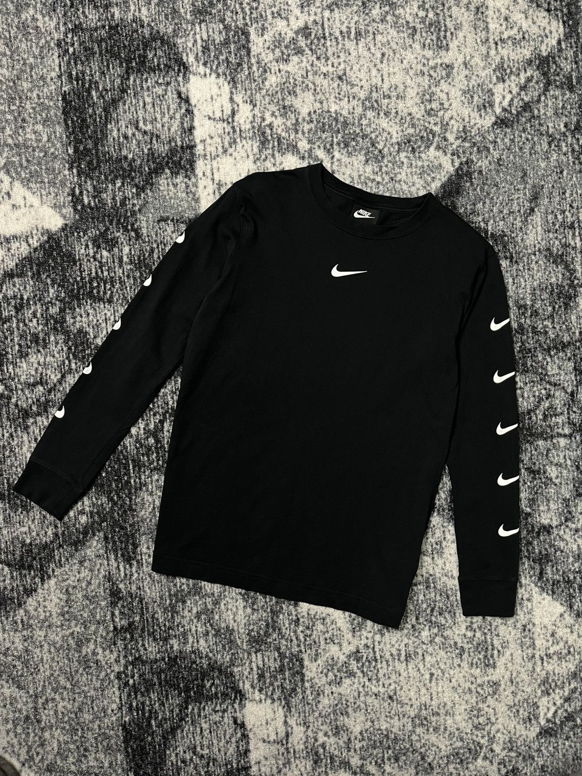 Nike × Vintage Vintage Nike Long Sleeve Tee Shirt Swoosh Y2K Size S / US 4 / IT 40 - 1 Thumbnail