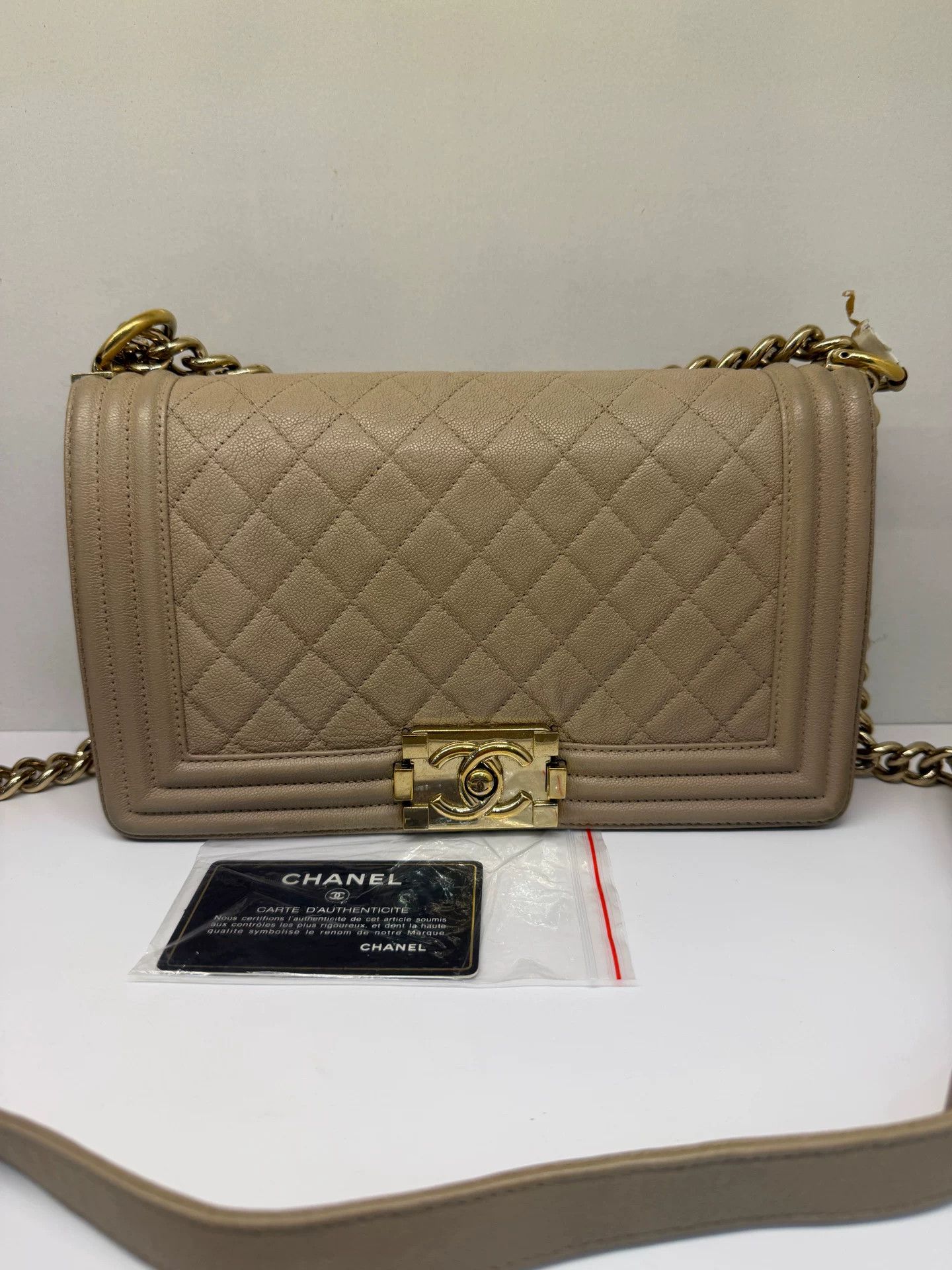 Chanel Pre-loved Bag Very good condition Size ONE SIZE - 1 Thumbnail
