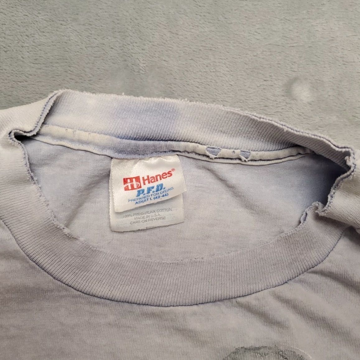 Hanes VINTAGE Wolf Shirt Mens L Blue Single Stitch Nature AOP Outdoors Made in USA TEE Size US L / EU 52-54 / 3 - 5 Thumbnail