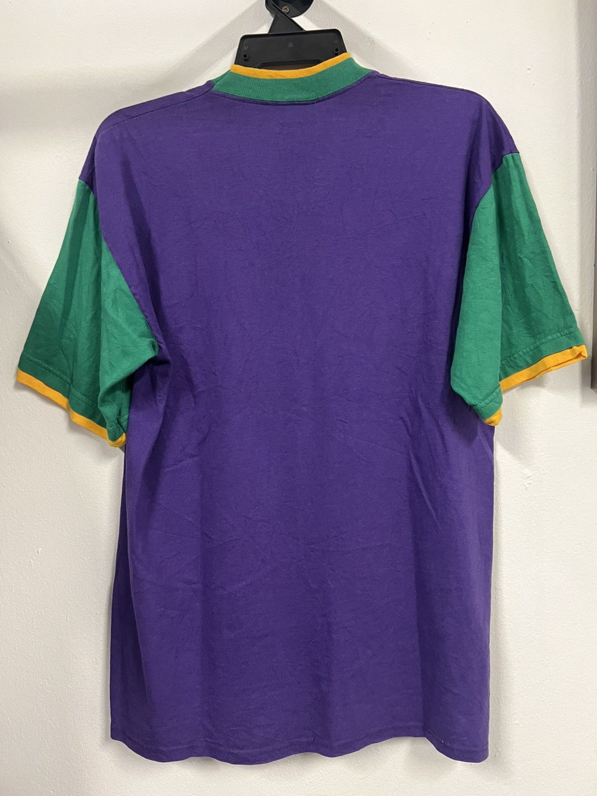 Other Mardi gras multicolor tshirt Size US L / EU 52-54 / 3 - 4 Thumbnail