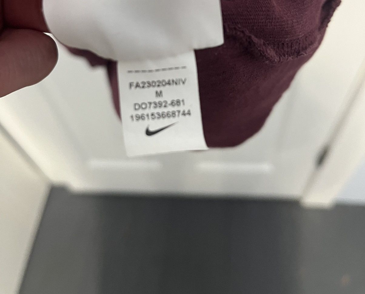 Nike Nike Sportswear Premium Essentials Red/Maroon Size US M / EU 48-50 / 2 - 5 Thumbnail