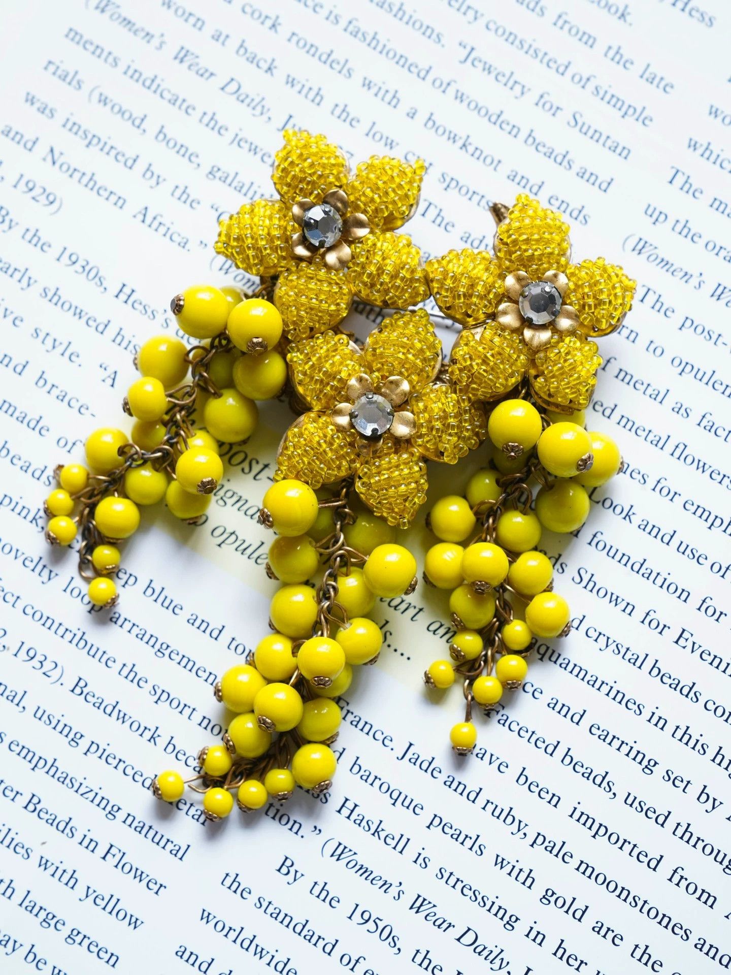 Other Miram Haskell 1940s/50s Yellow Glass Floral Brooch Earring Set Size ONE SIZE - 4 Thumbnail