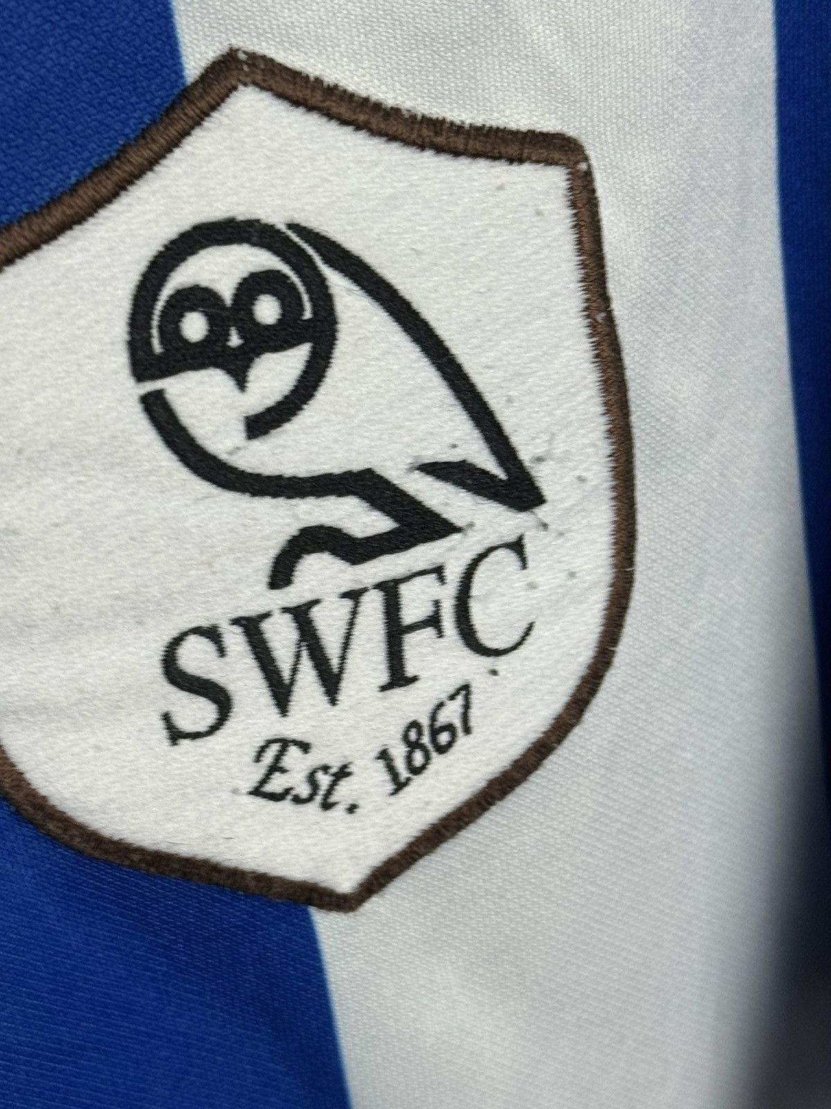 Diadora Sheffield Wednesday 03/05 Home Football Jersey Size US S / EU 44-46 / 1 - 8 Thumbnail