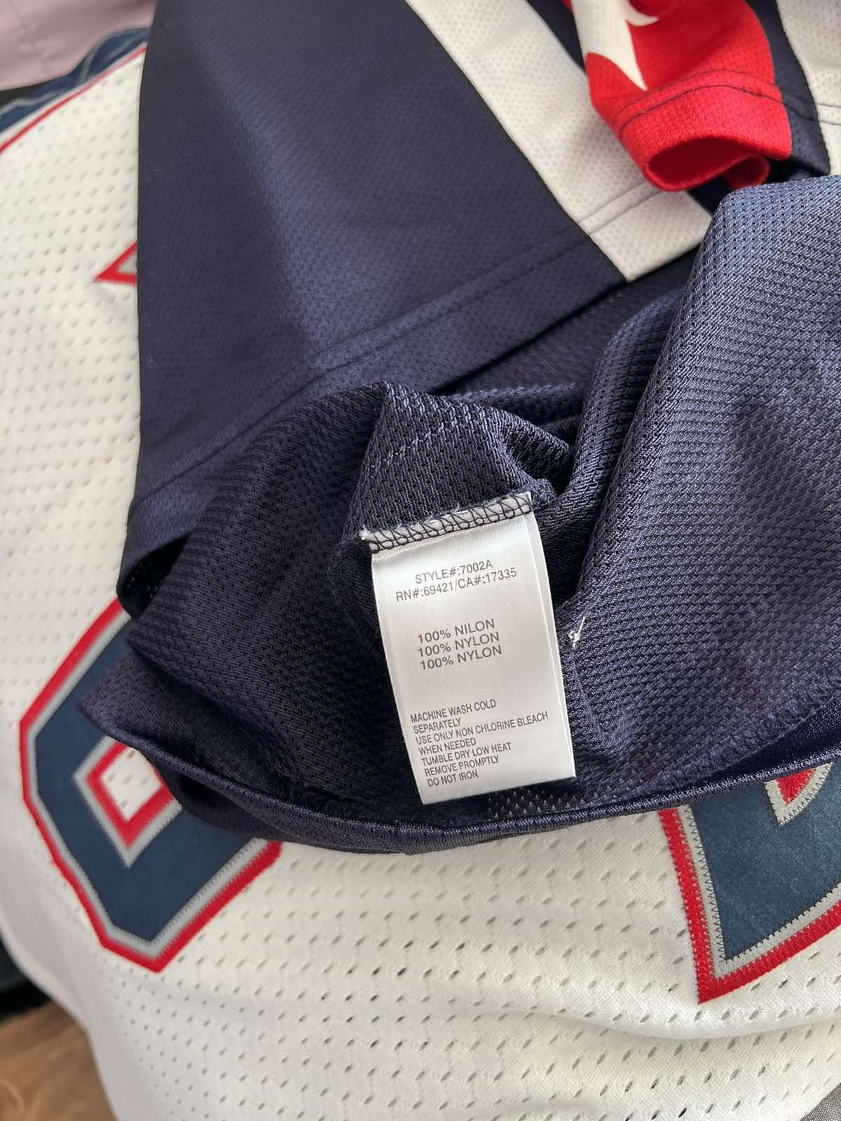 Vintage Vintage Reebok USA Basketball Allen Iverson #4 Jersey Size US L / EU 52-54 / 3 - 6 Thumbnail