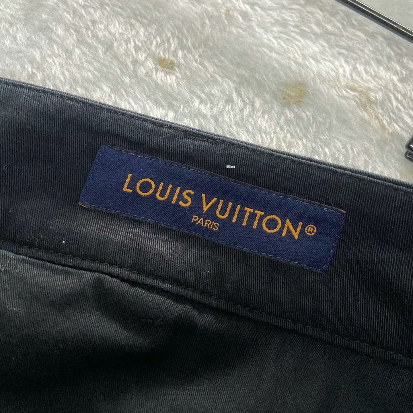 Louis Vuitton Louis Vuitton Black Flocked Pocket Cargo Pants Size US 32 / EU 48 - 3 Thumbnail